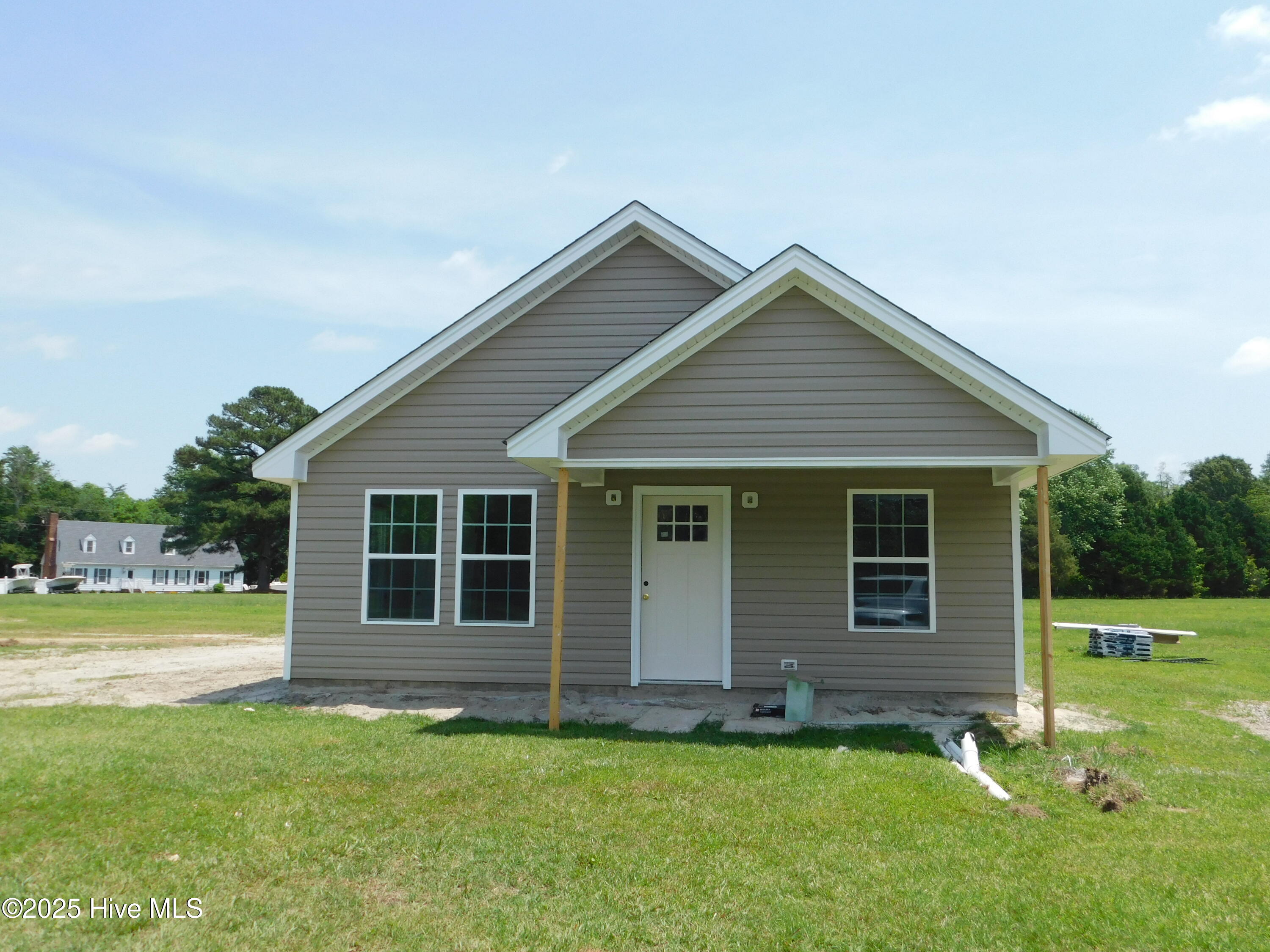 715 Gaston Drive Property Photo 1