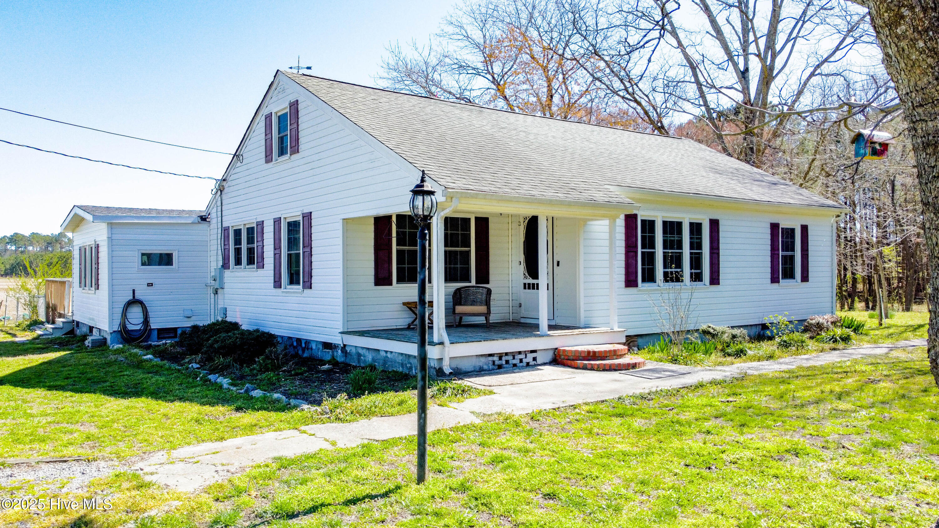 923 Snug Harbor Road Property Photo