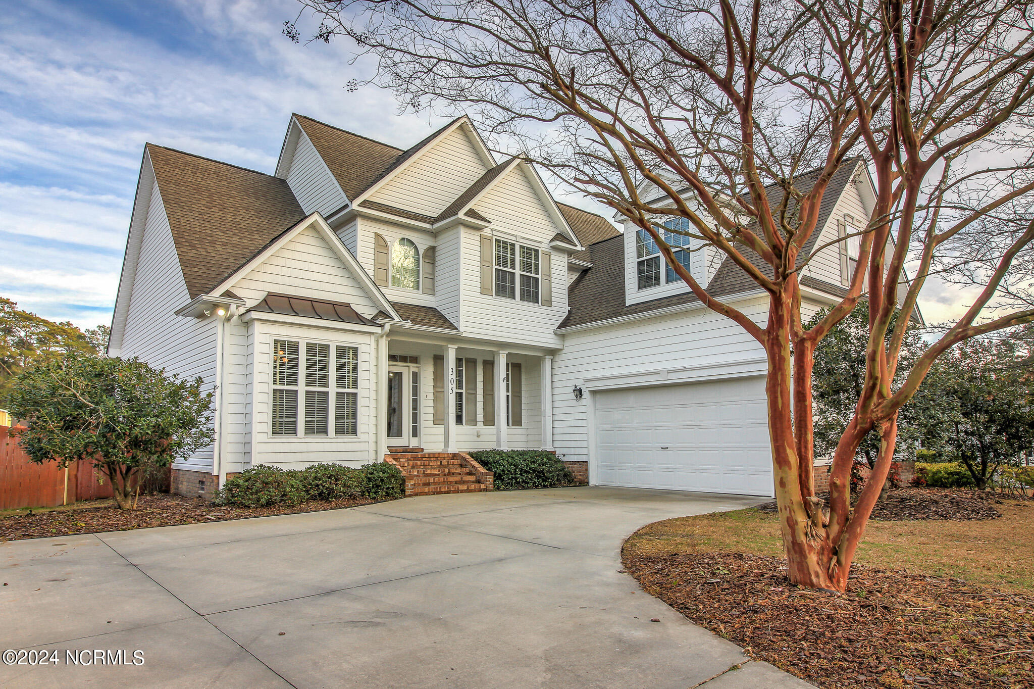 305 Holly Property Photo
