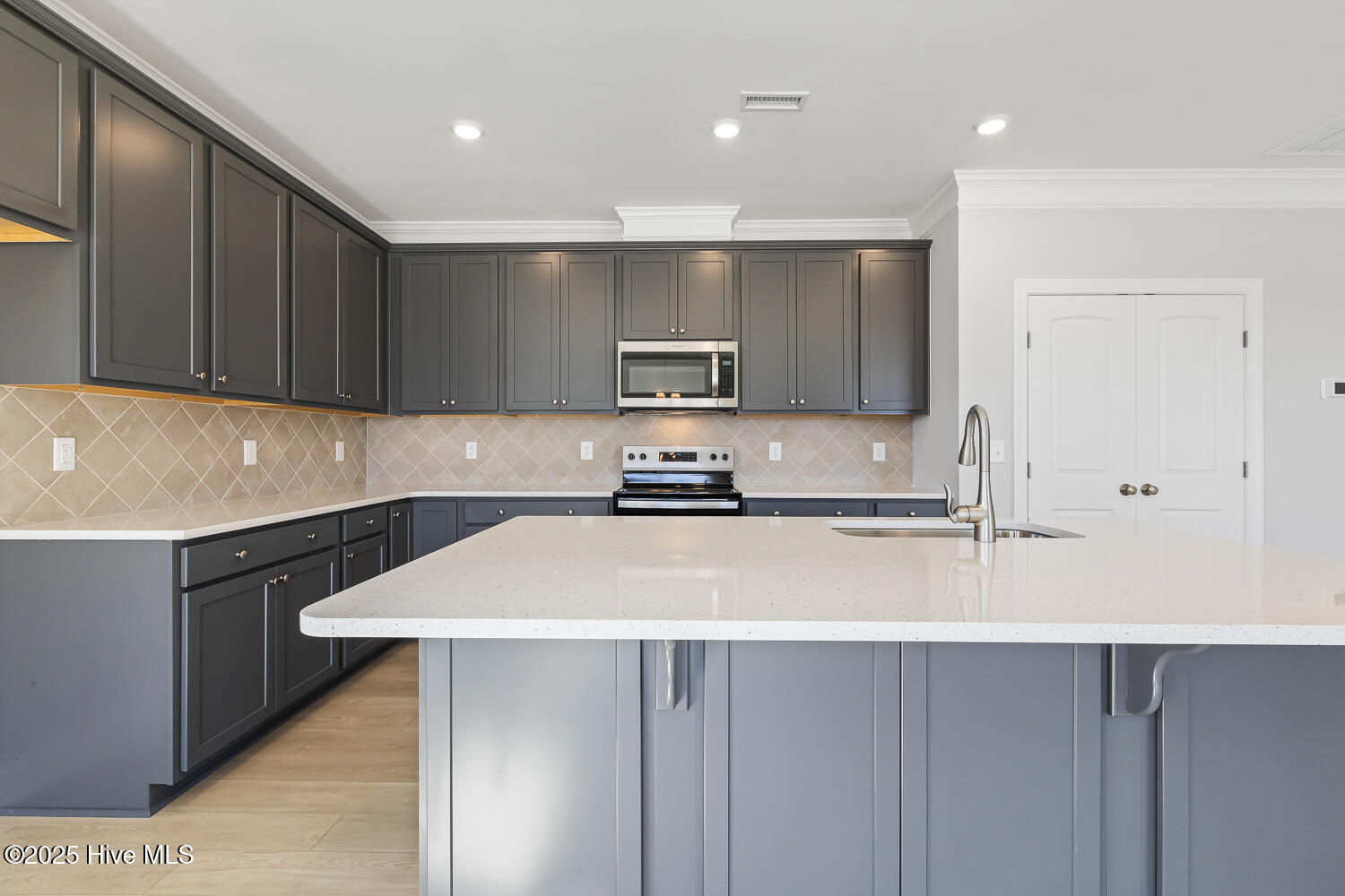 3700 Cessna Way Ef 7 Property Photo 10