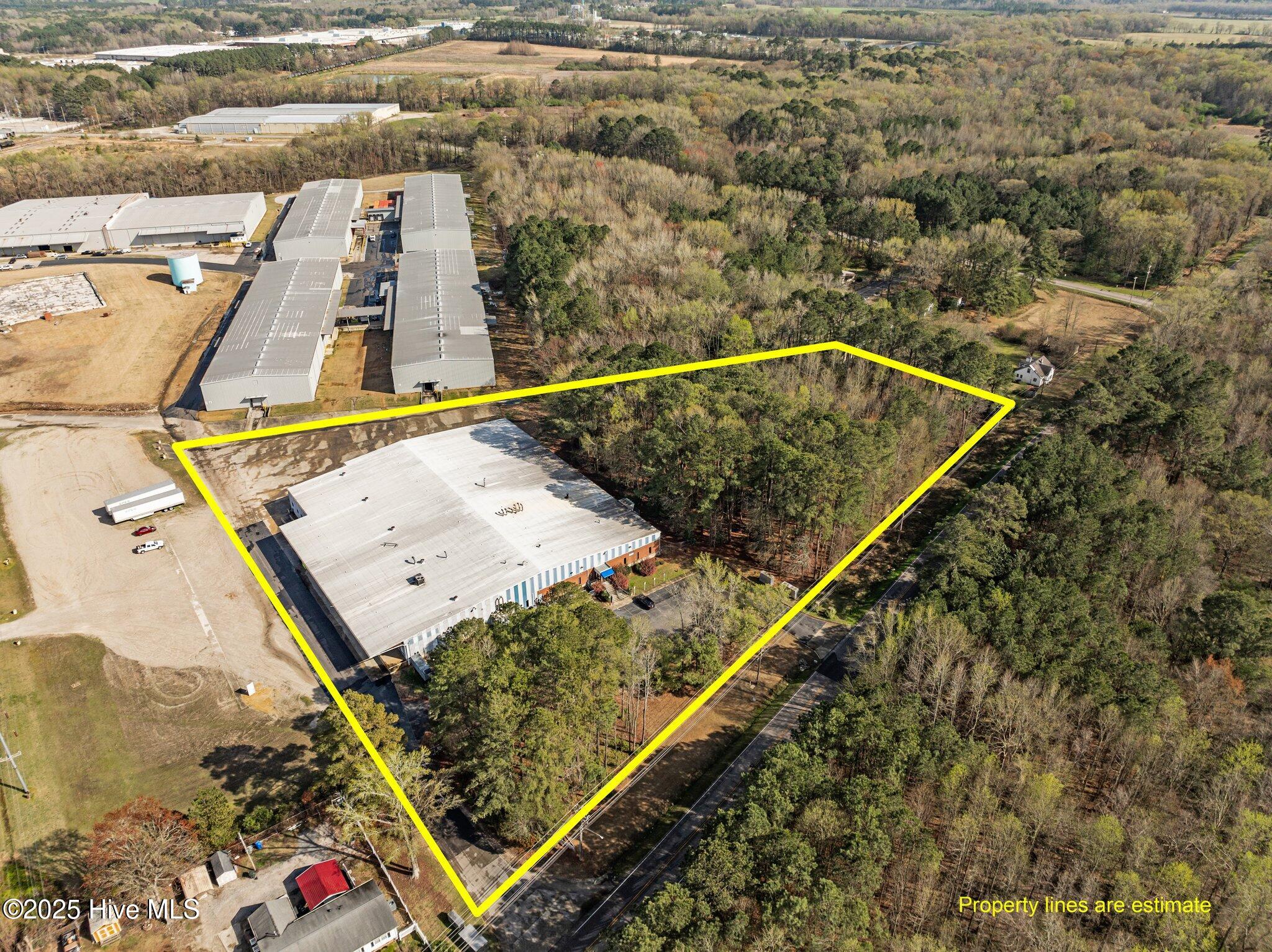 2107 Black Creek Road Property Photo
