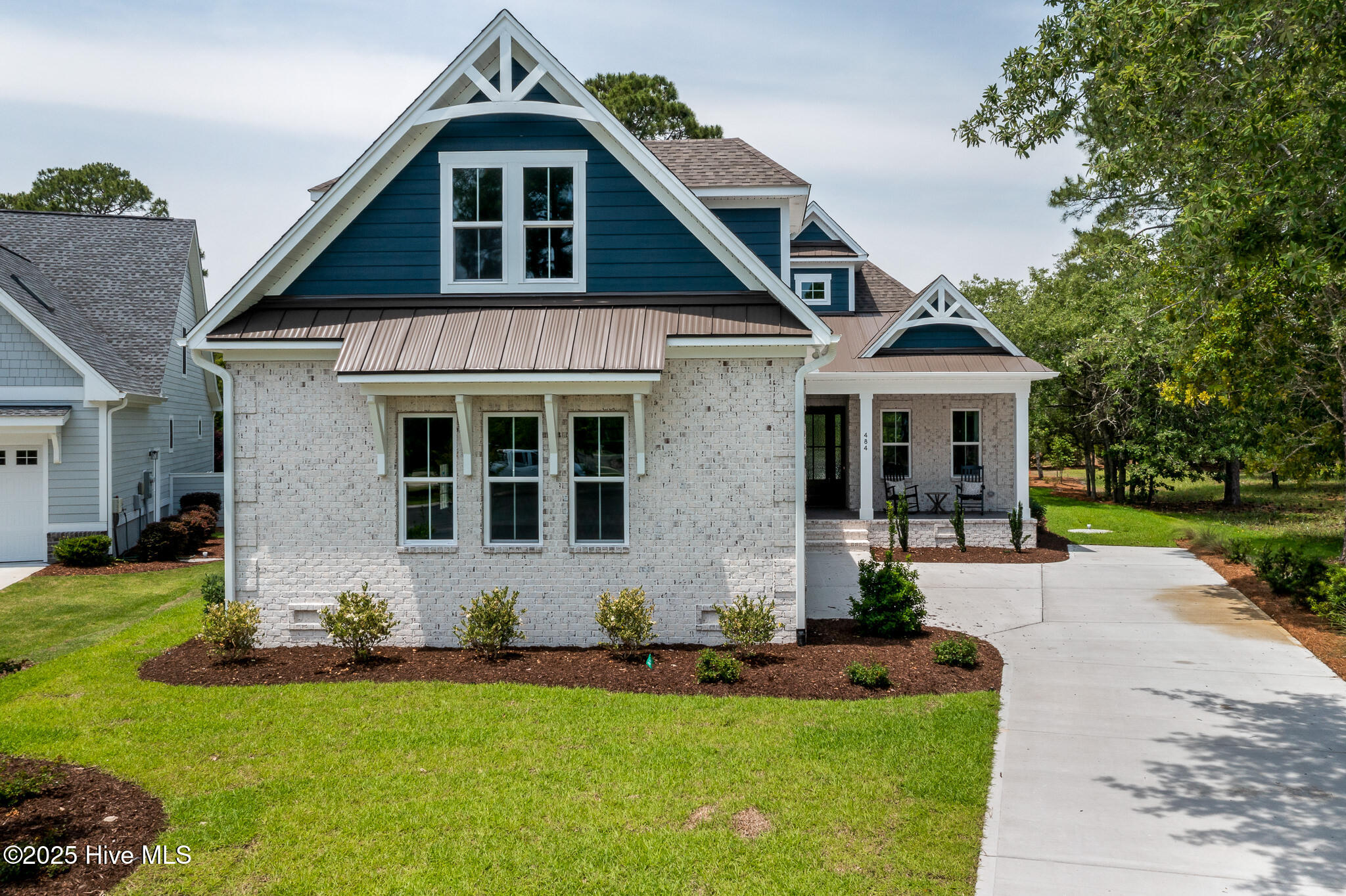484 Grey Oak Court Property Photo
