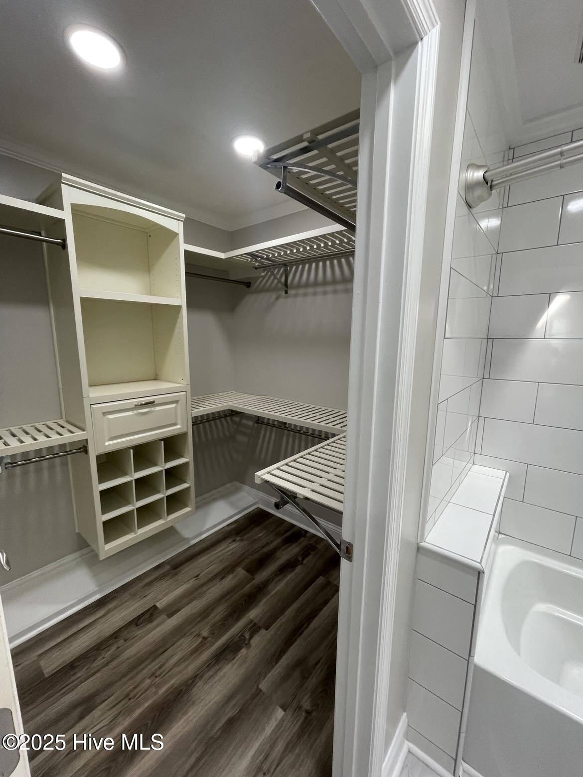 806 Bay Tree Drive Property Photo 19