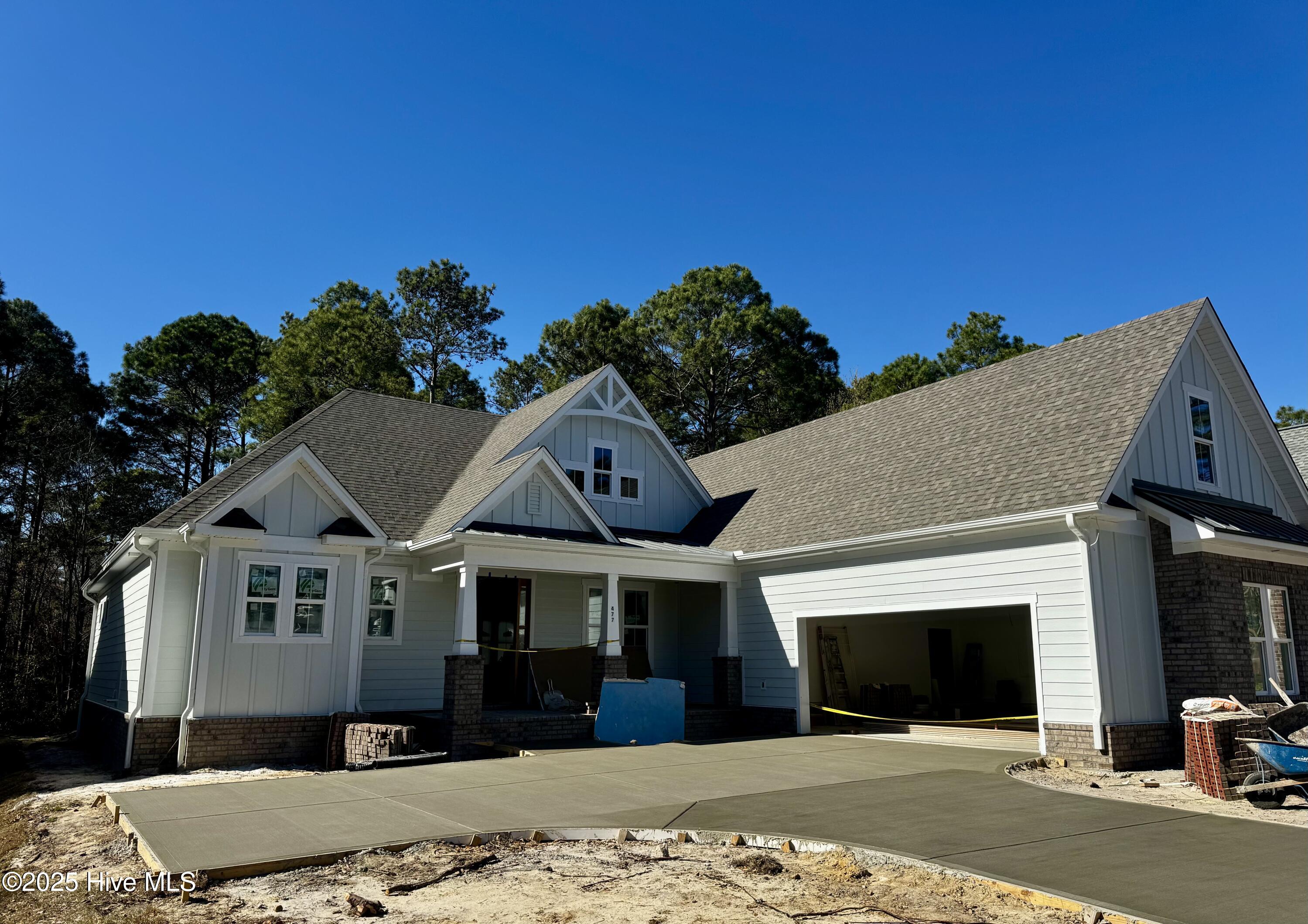 477 Springwood Drive Property Photo