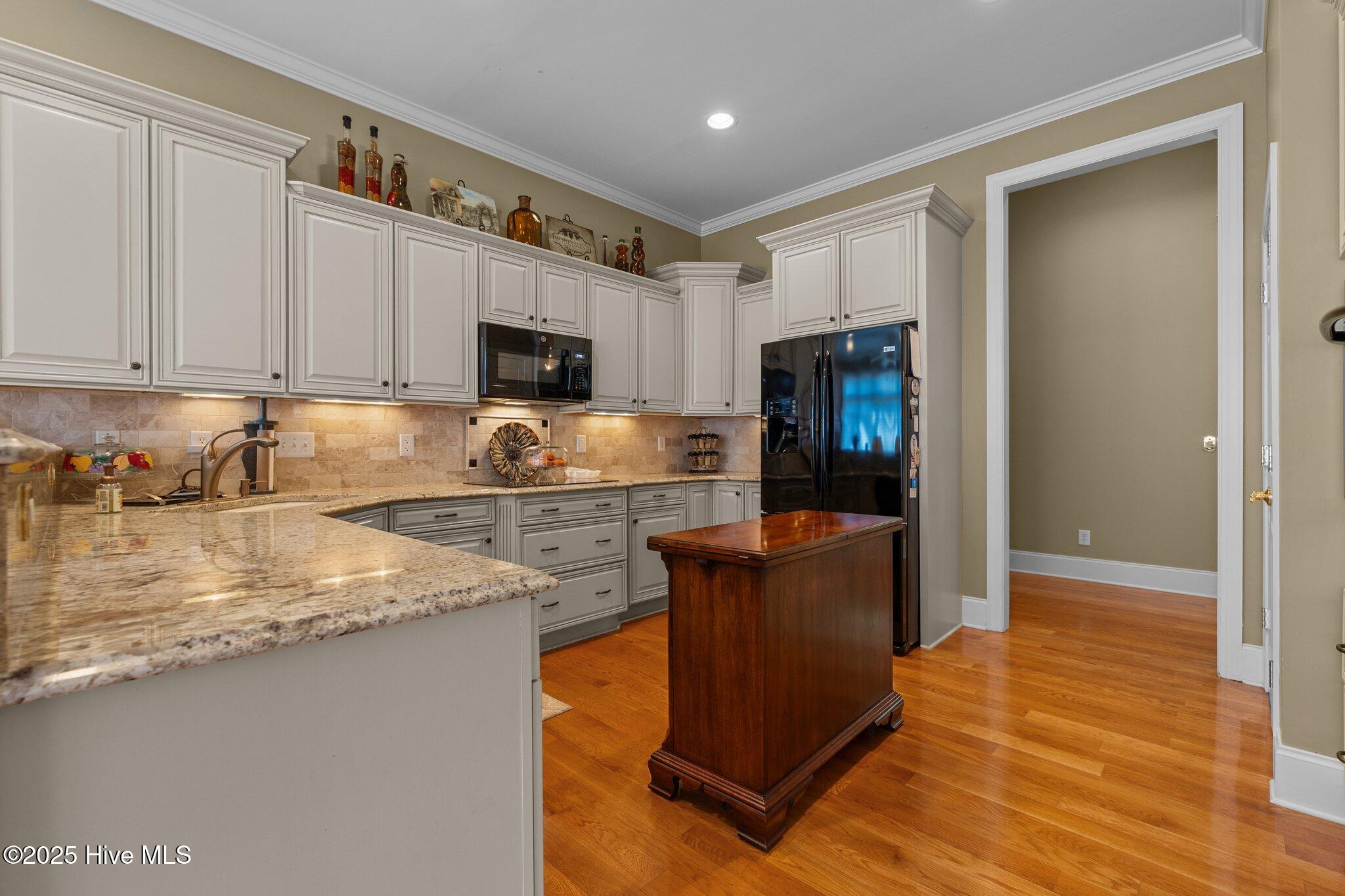 1 Windsor Terrace Property Photo 15