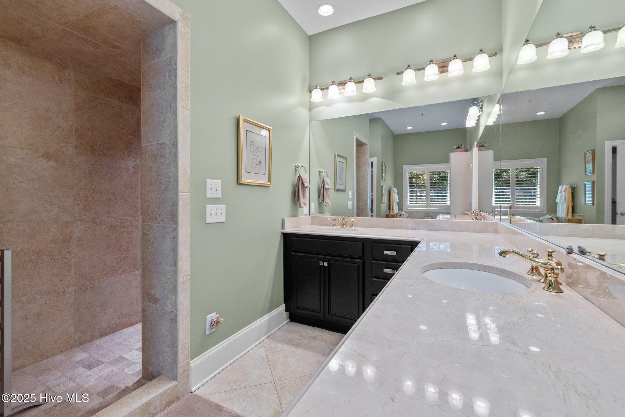 1 Windsor Terrace Property Photo 28