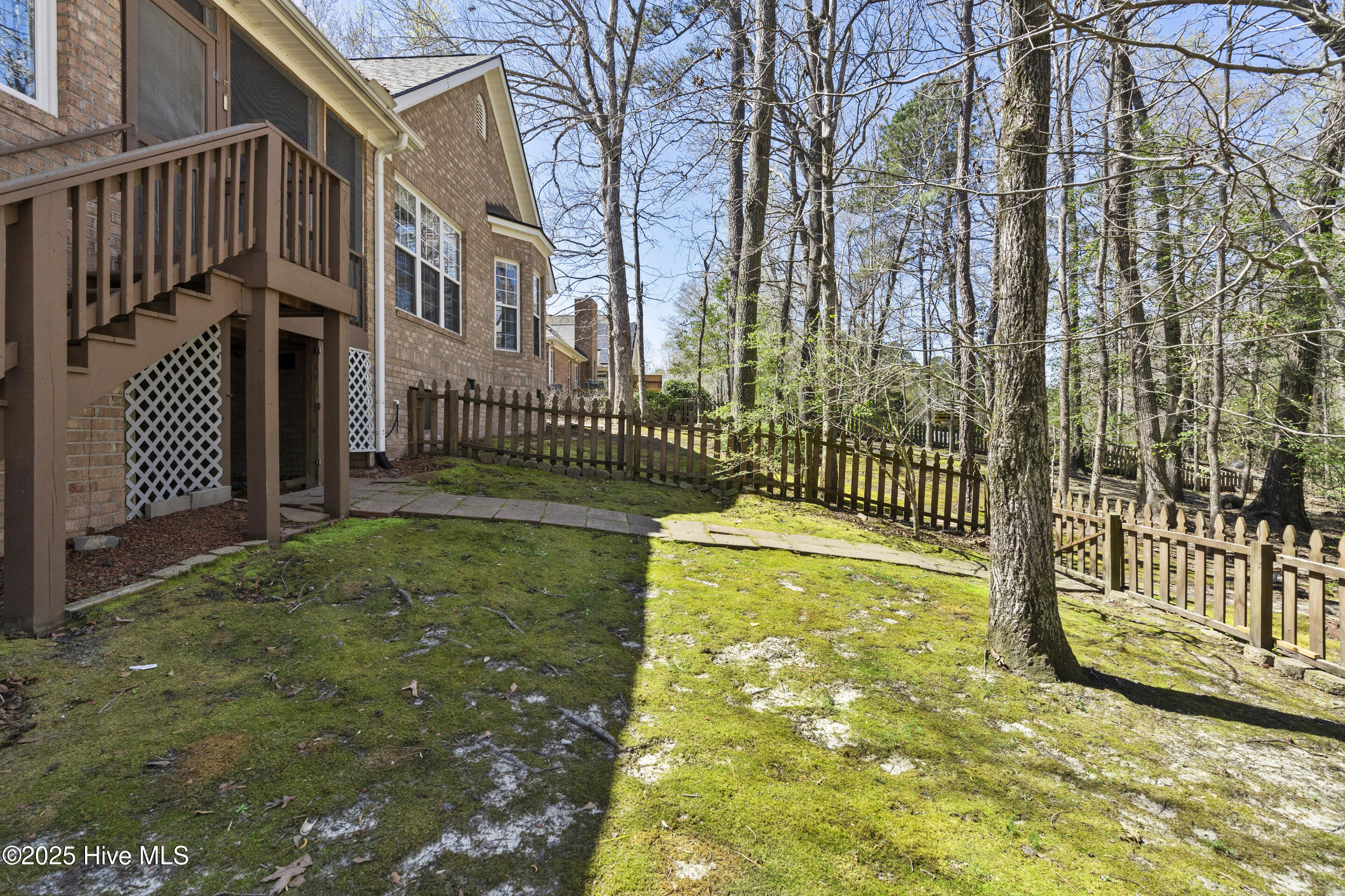 1545 Grandiflora Drive Property Photo 5