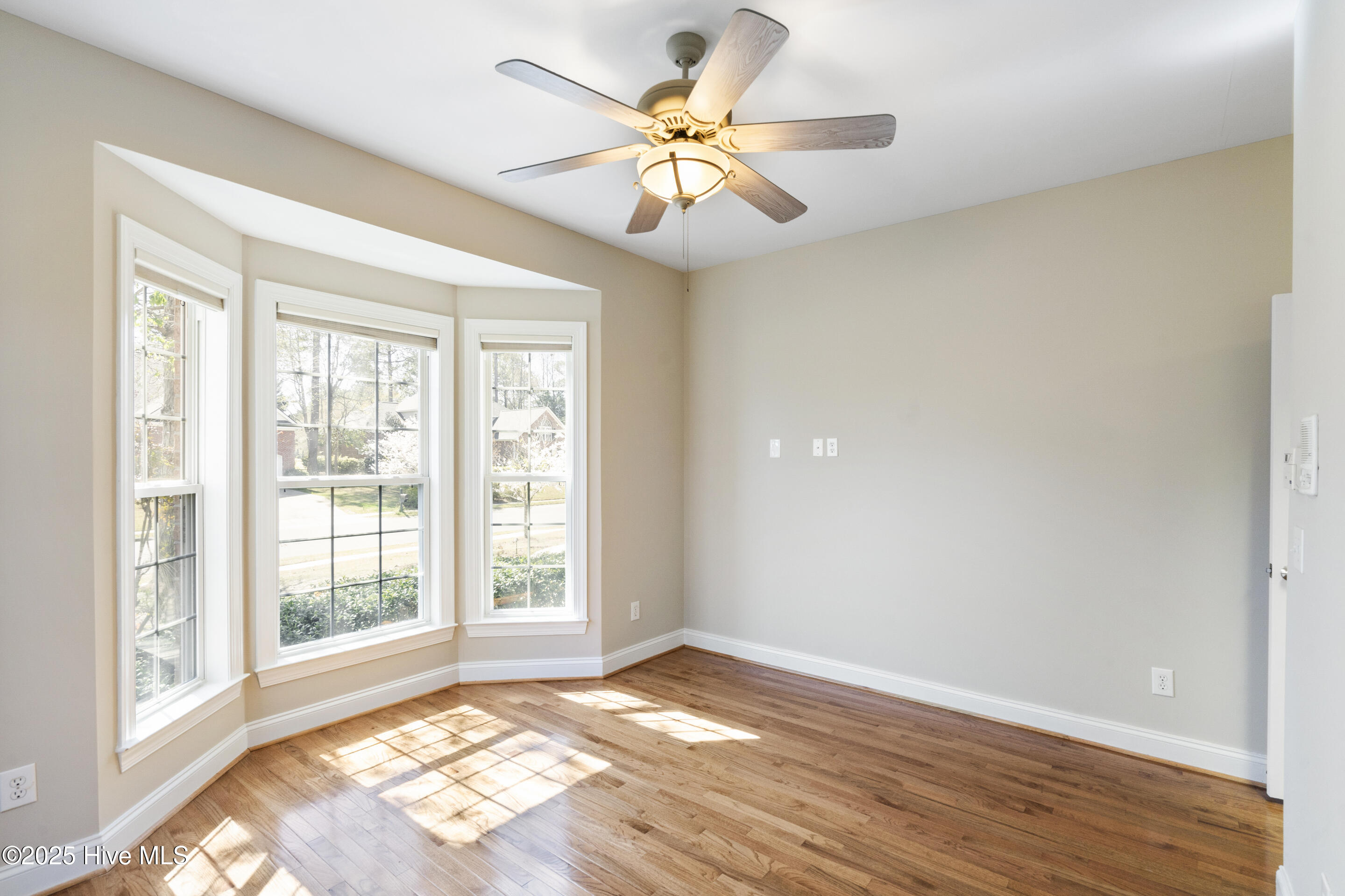 1545 Grandiflora Drive Property Photo 19