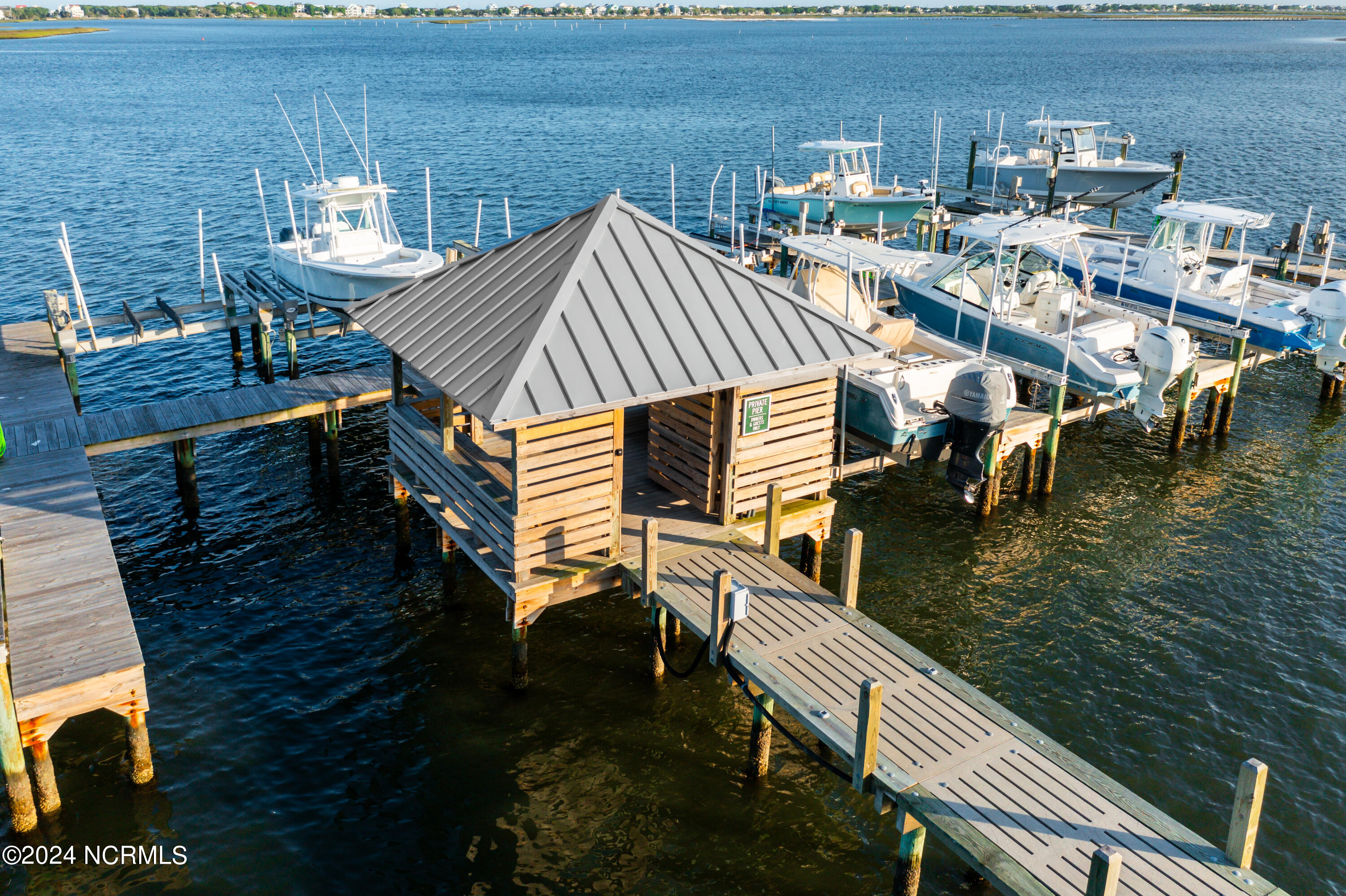 84 Shipyard Lane Property Photo 8