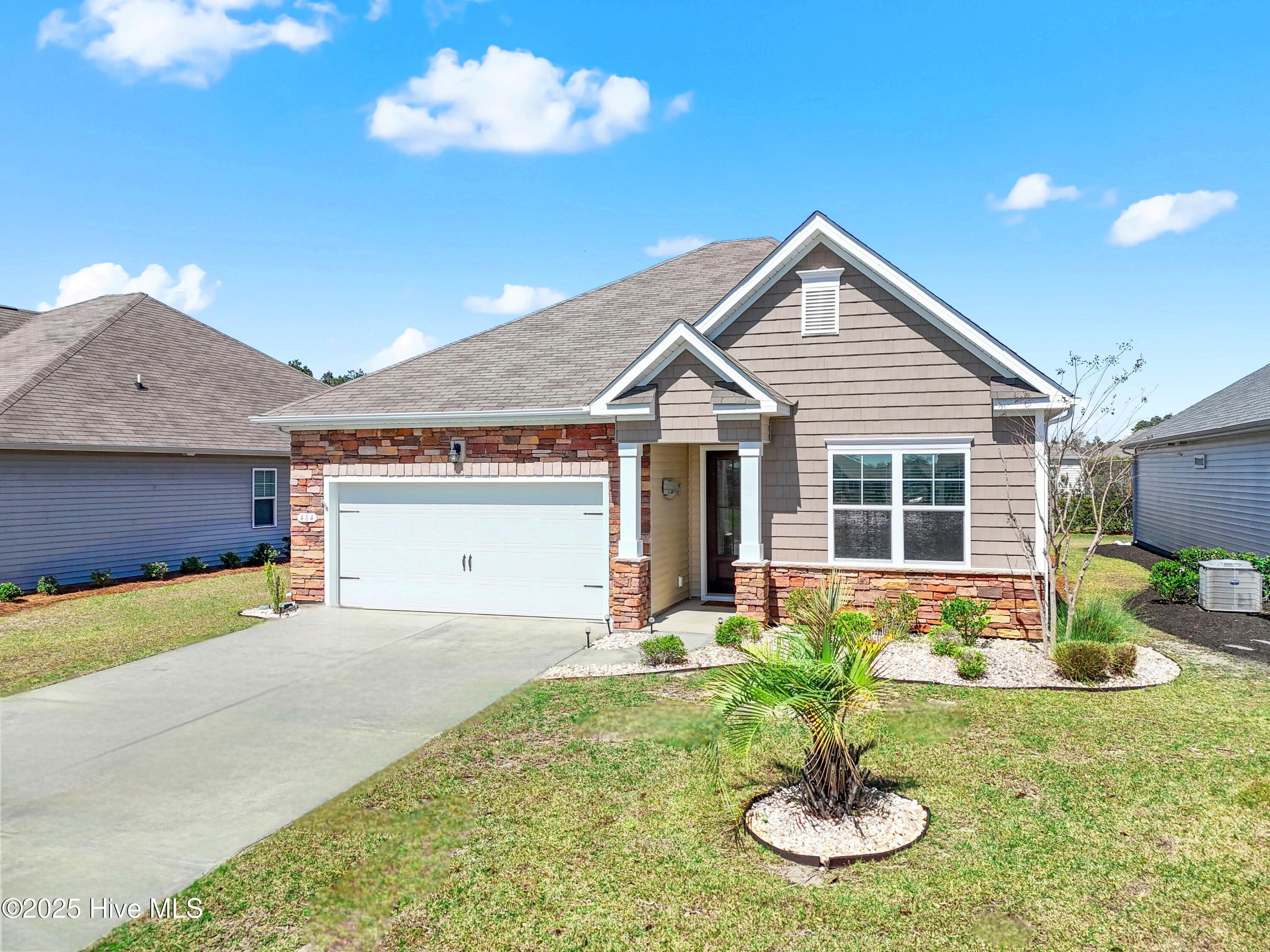 484 Cornflower Street Property Photo