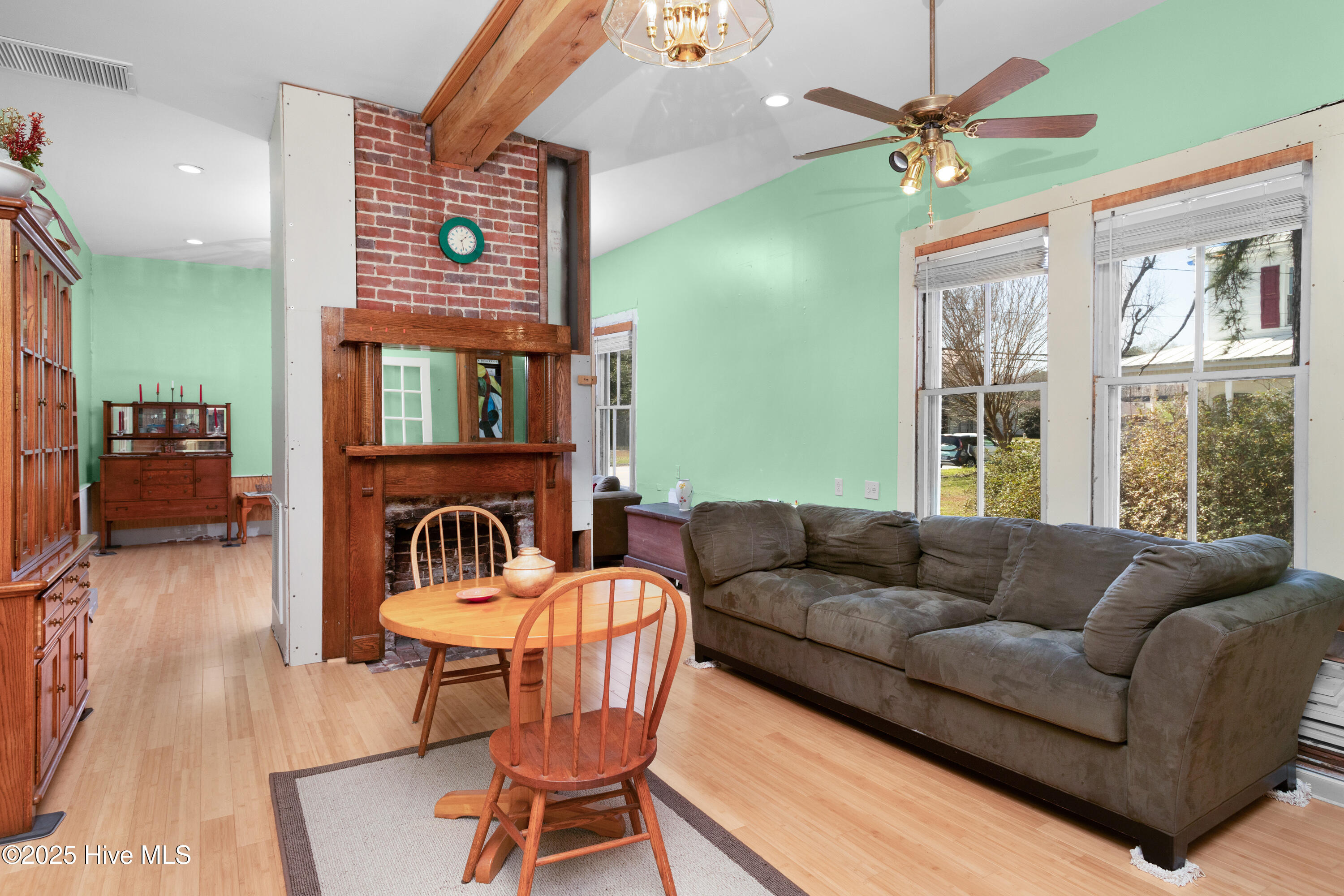 329 W Jones Street Property Photo