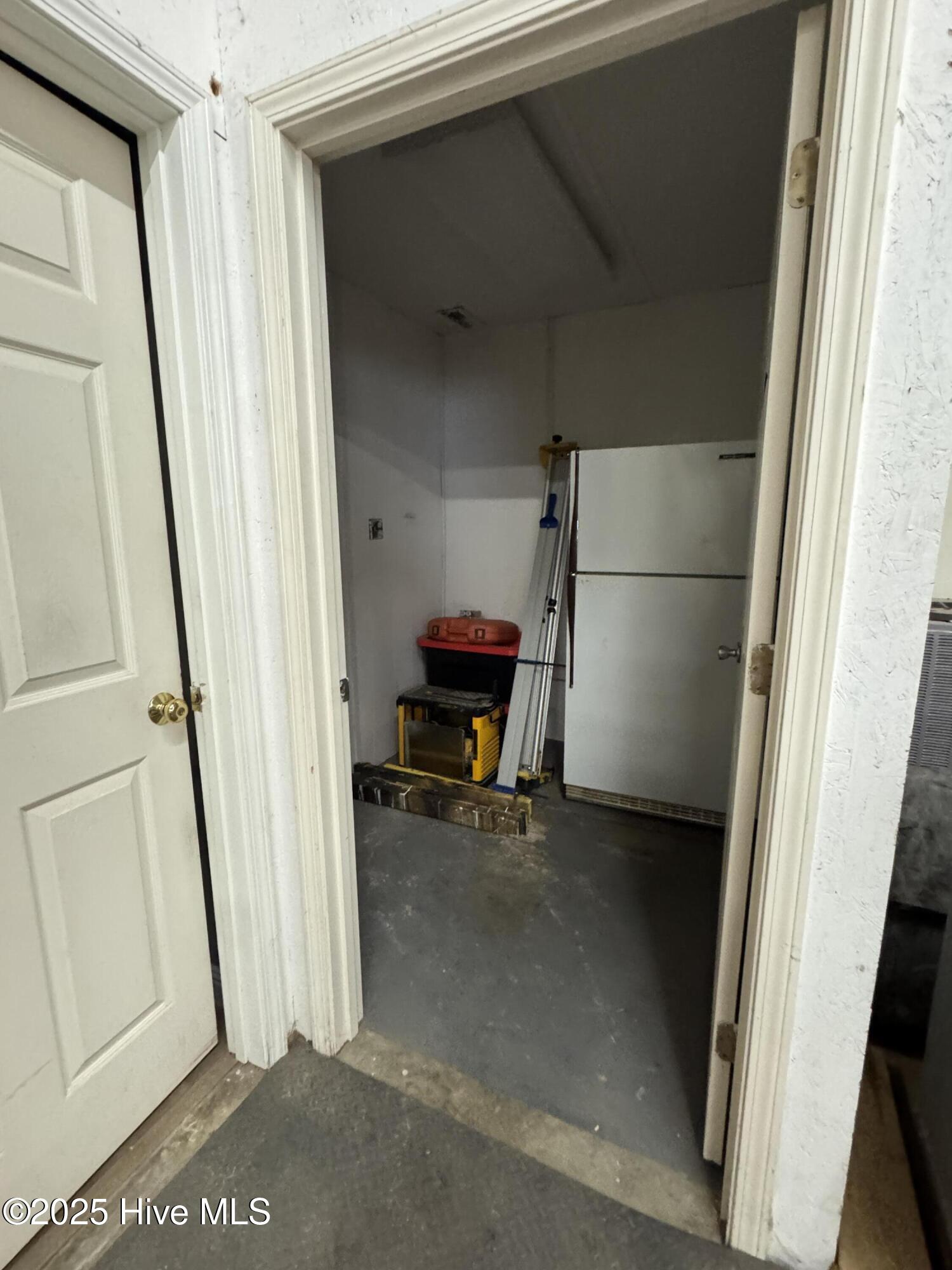 707 S Pinehurst Street Unit H Property Photo 14
