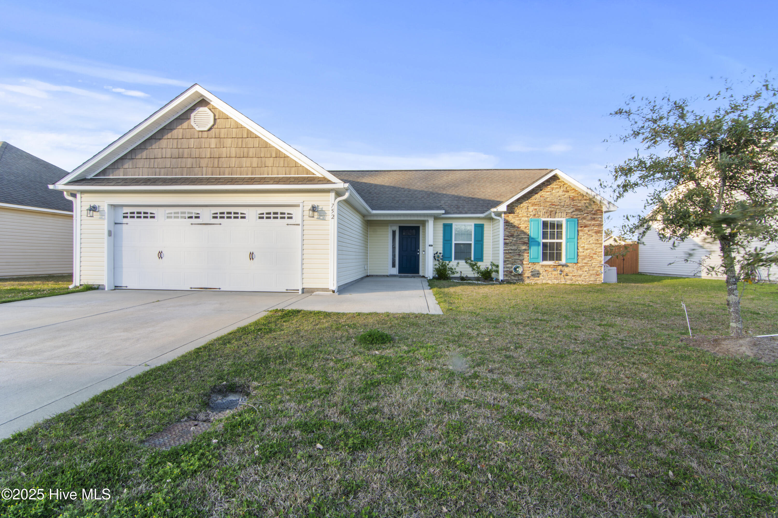 752 Radiant Drive Property Photo