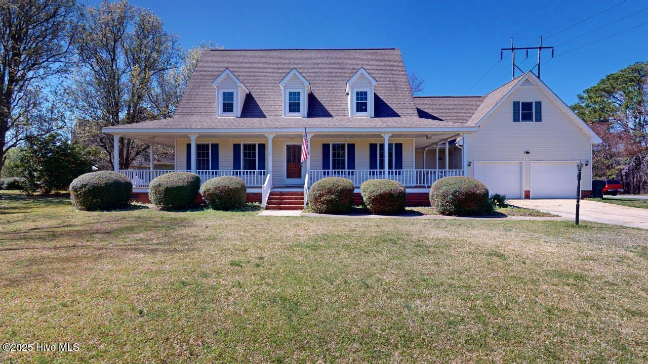 207 W Raintree Lane Property Photo