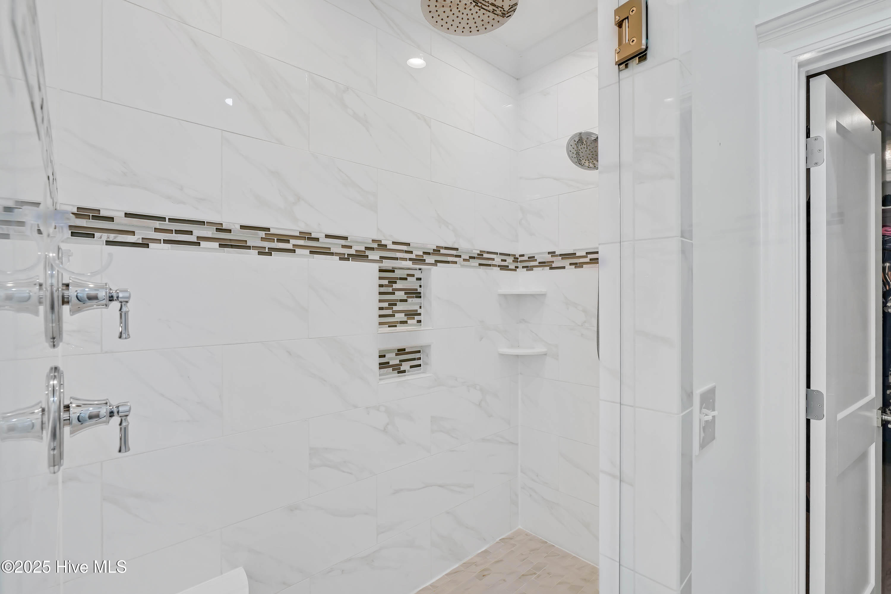 740 Waterstone Drive Property Photo 40