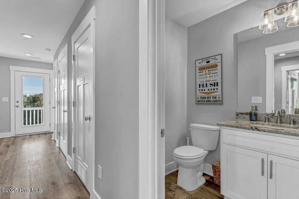4254 Island Drive Property Photo 29