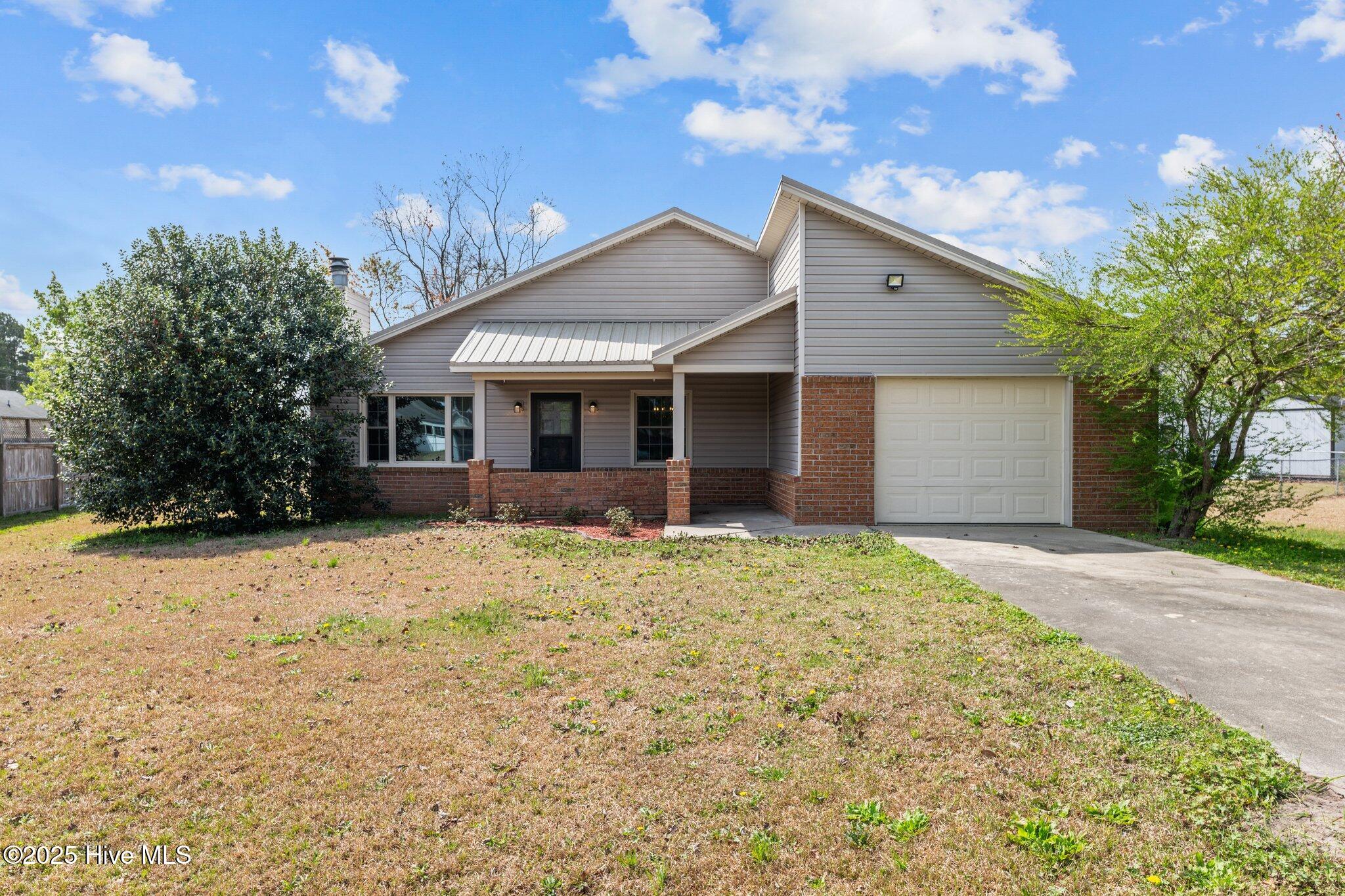 412 Forest Hill Drive Property Photo 1