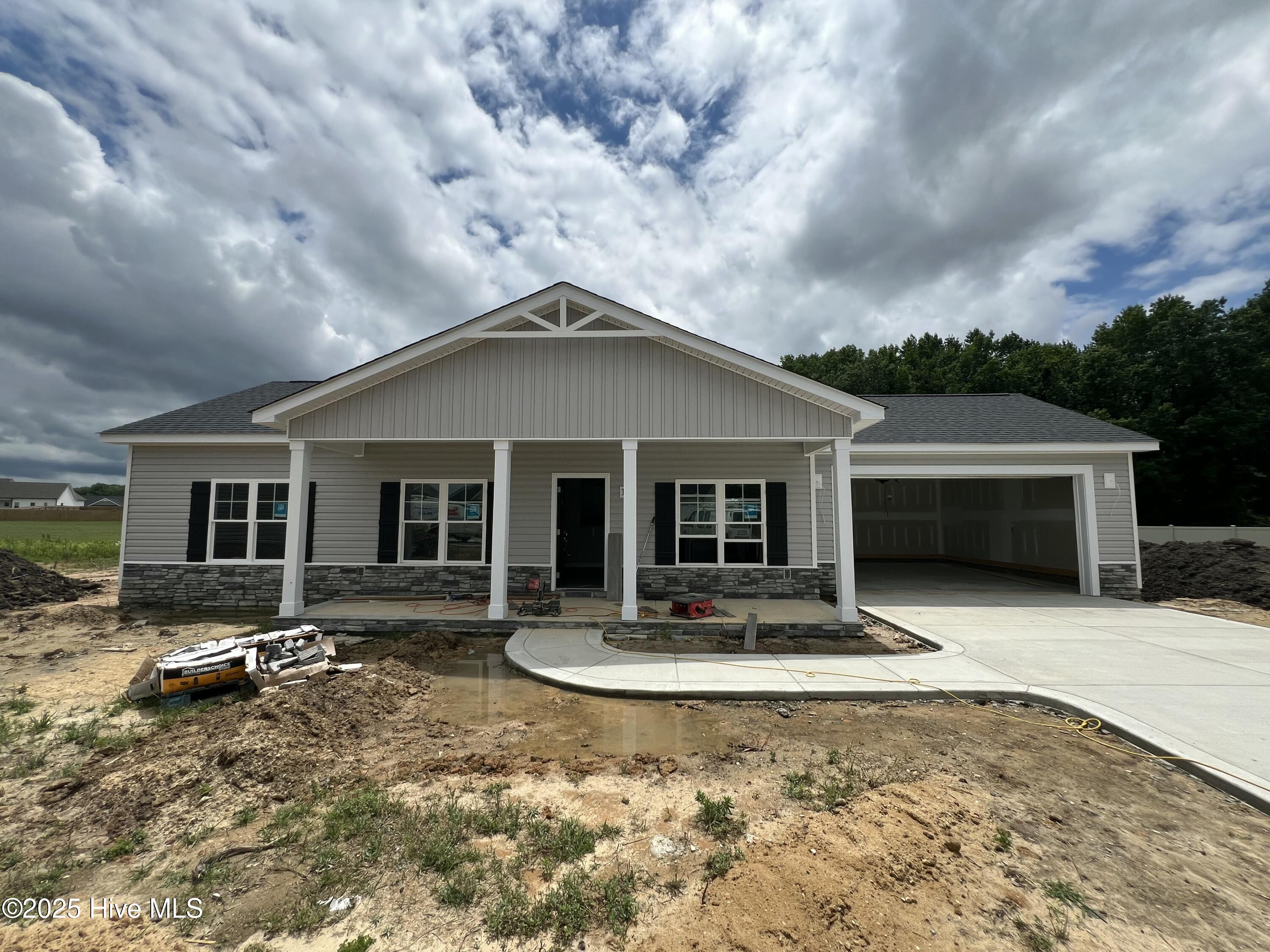 106 Waterstone Court Property Photo 1
