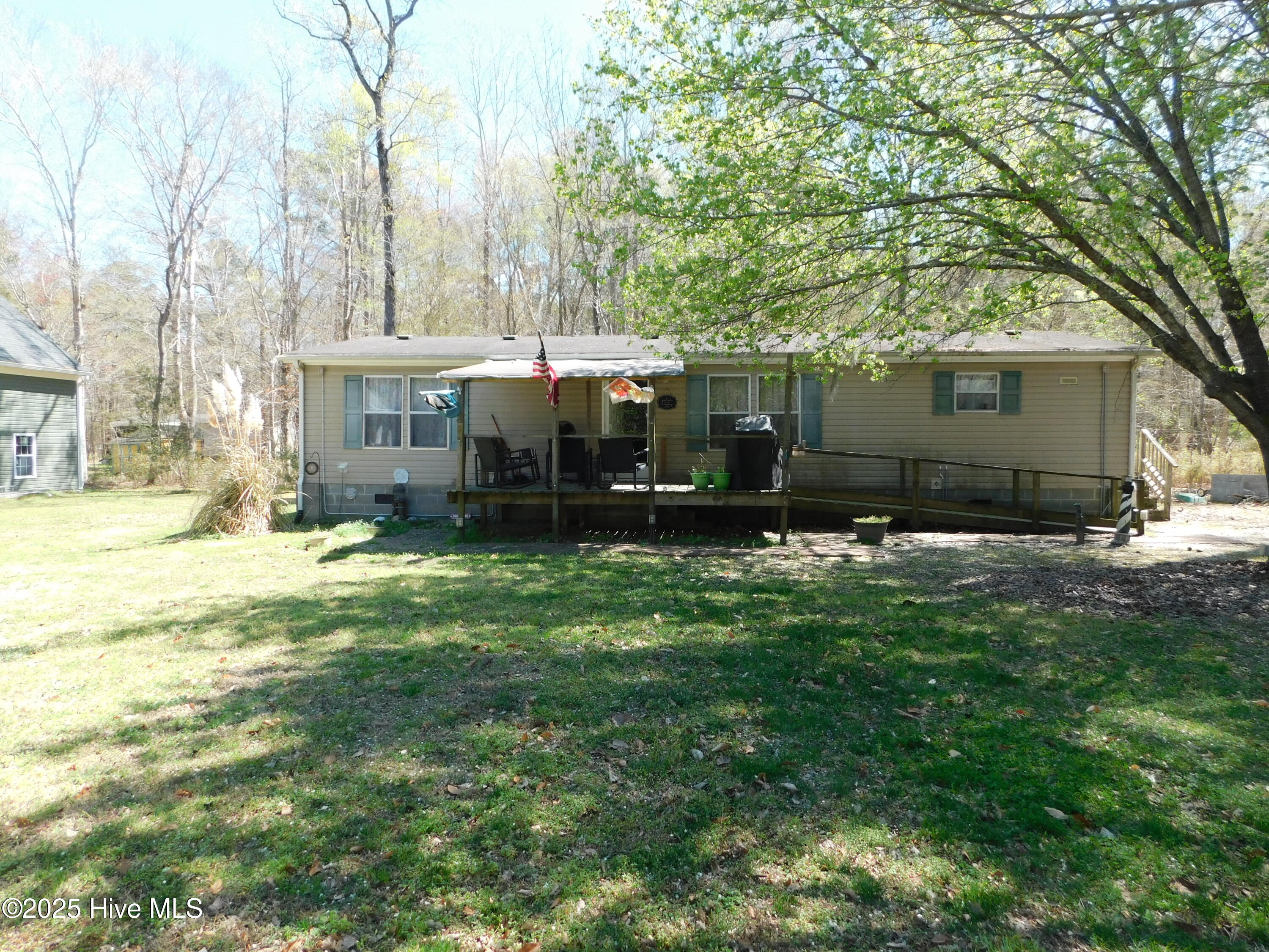 141 W Island Trail Property Photo