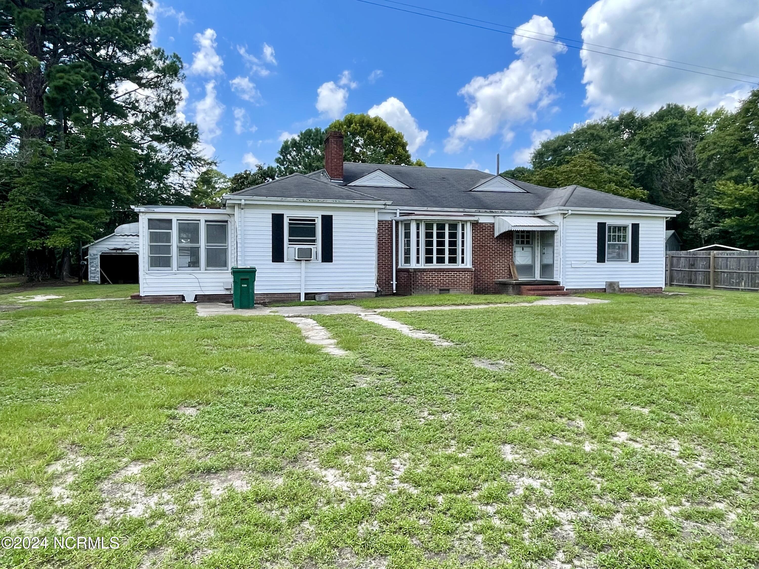 1810 Us Highway 17 Property Photo
