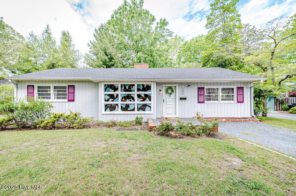 280 S Ashe Street Property Photo
