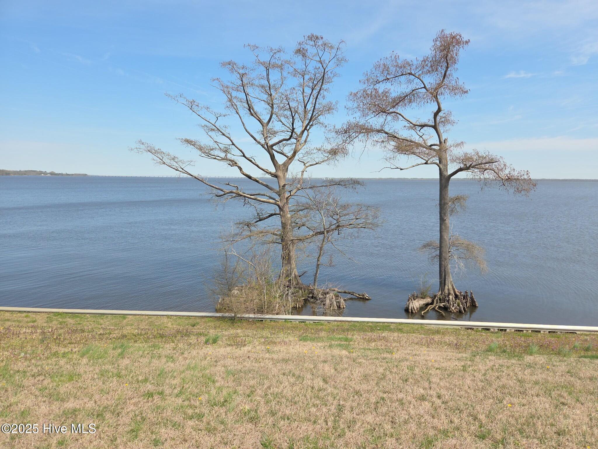 110 & 112 Rockfish Run Property Photo
