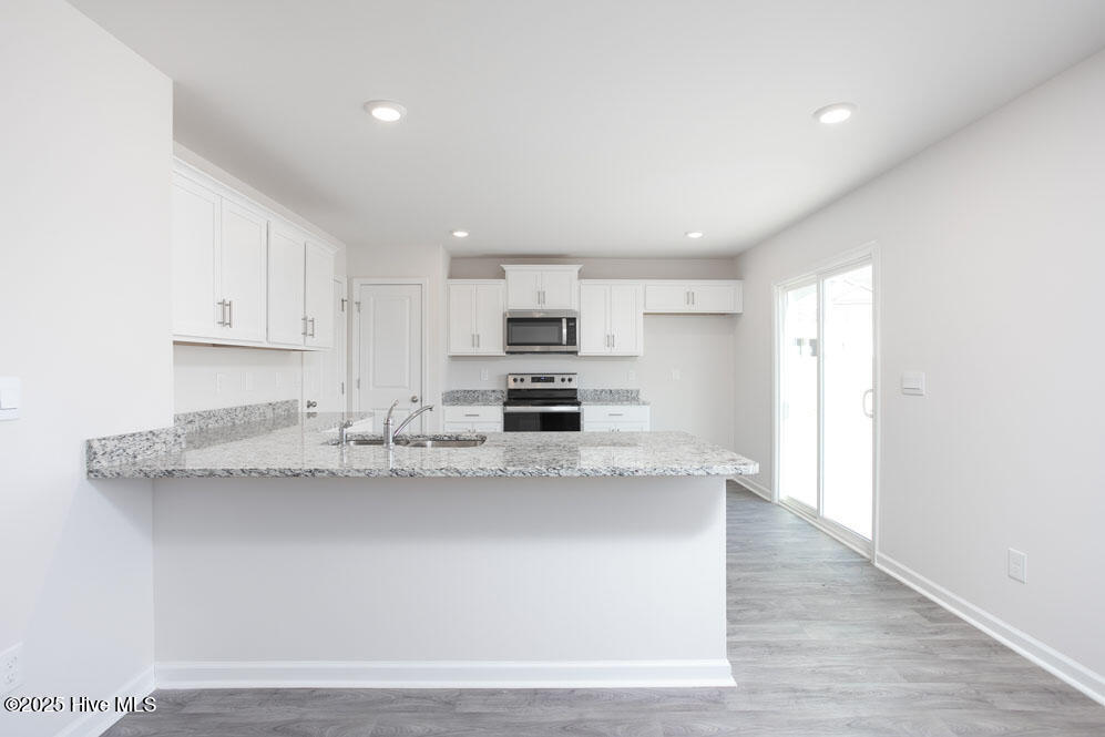 3806 Falcon Court Property Photo 10