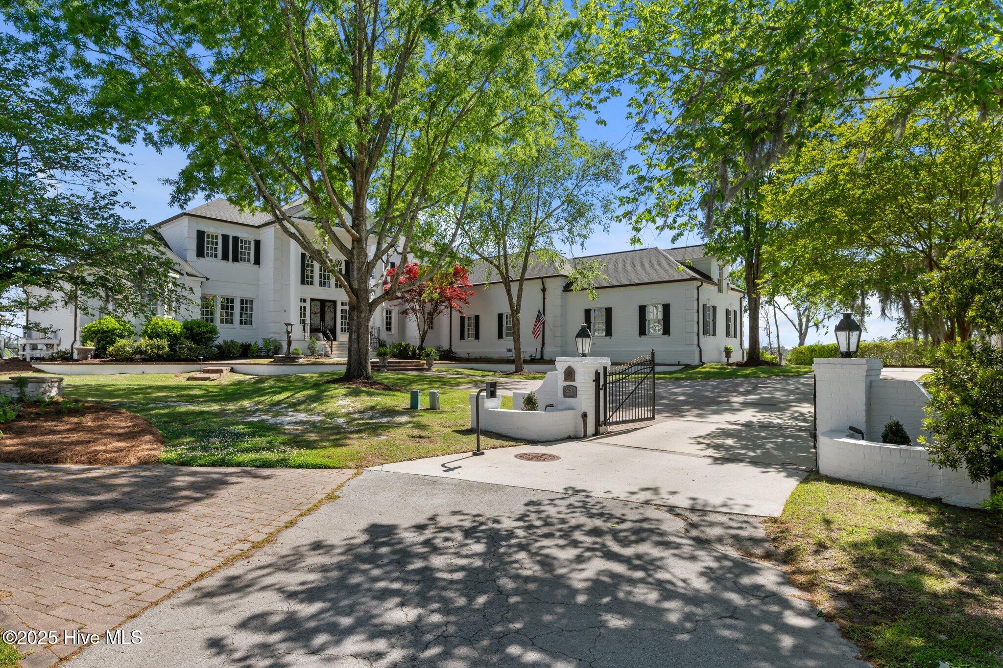 3023 River Lane Property Photo 1