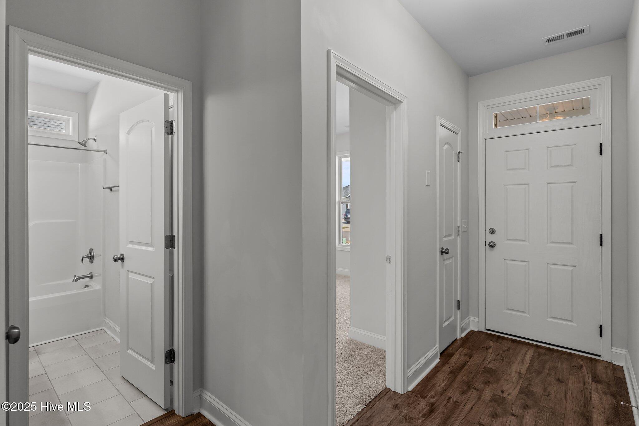 6453 Pinnacle Point Property Photo 6