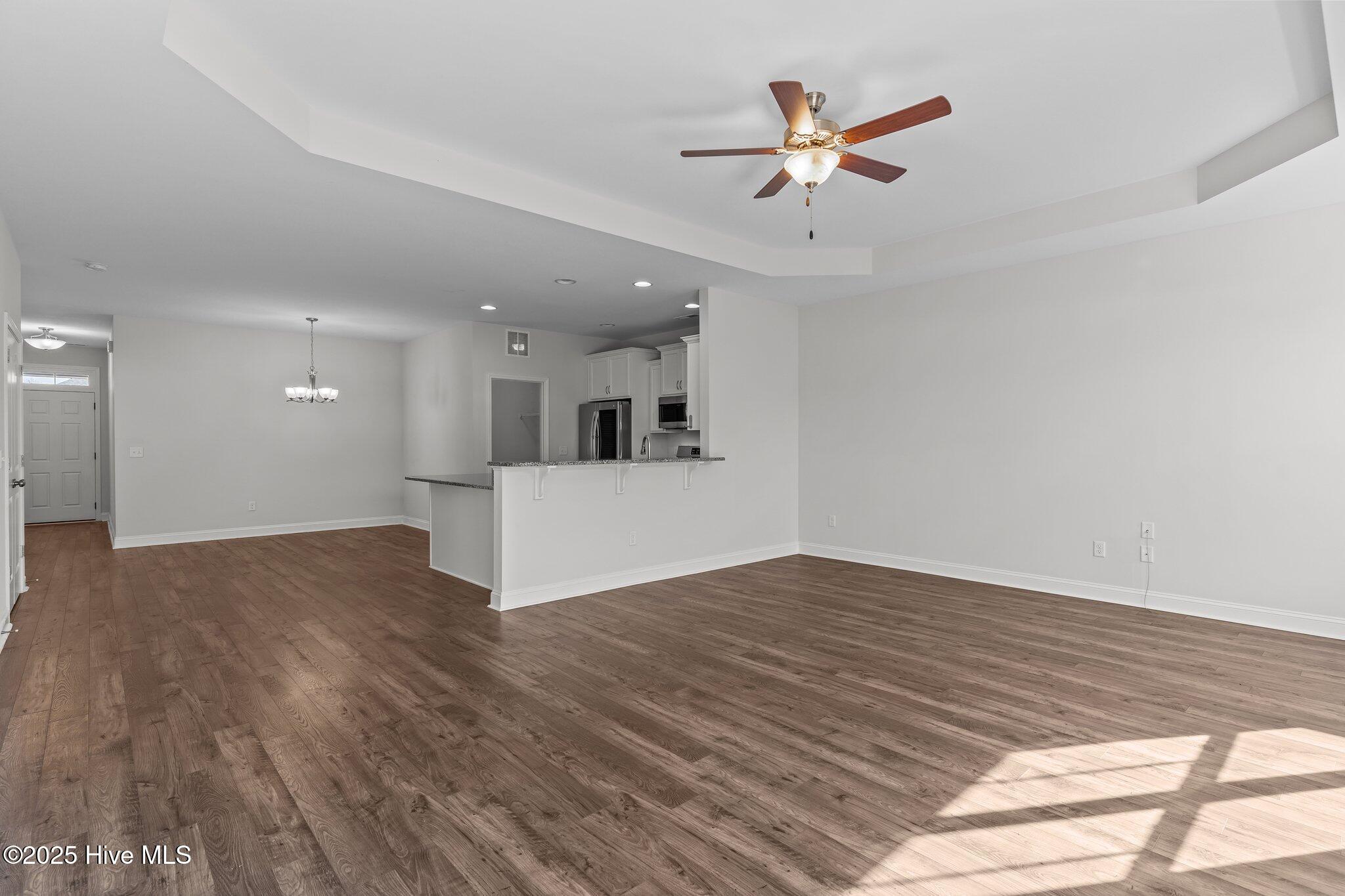 6453 Pinnacle Point Property Photo 8