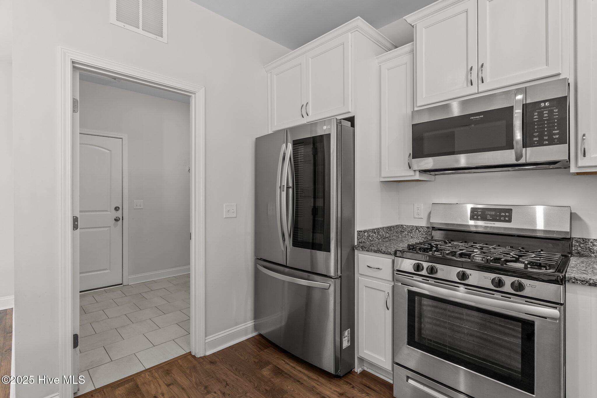 6453 Pinnacle Point Property Photo 22