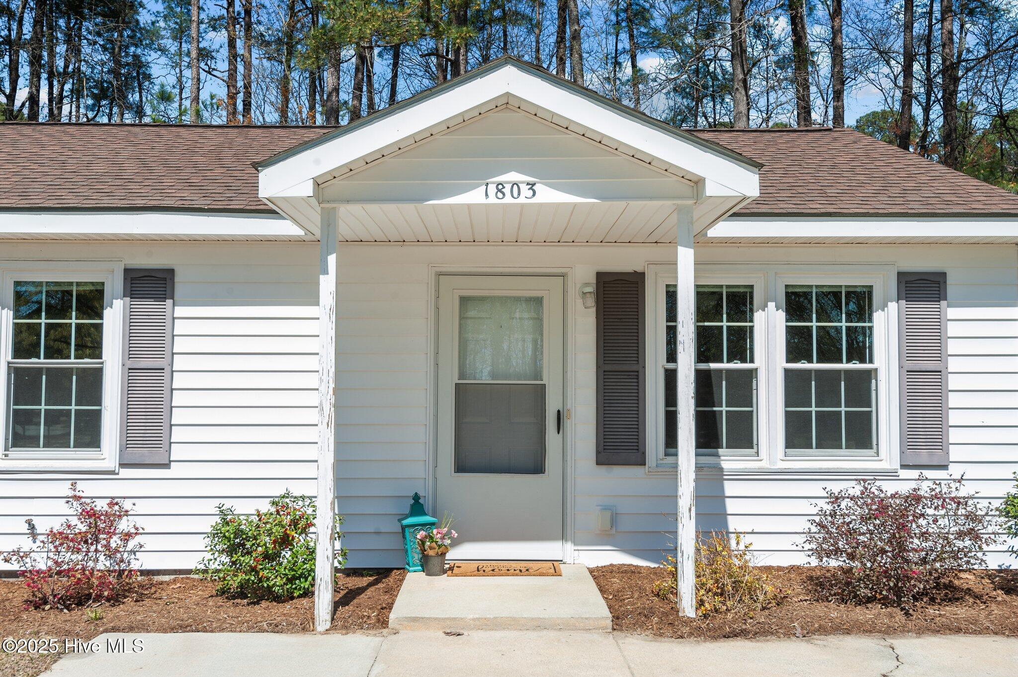 1803 Ruffleleaf Circle Property Photo 4