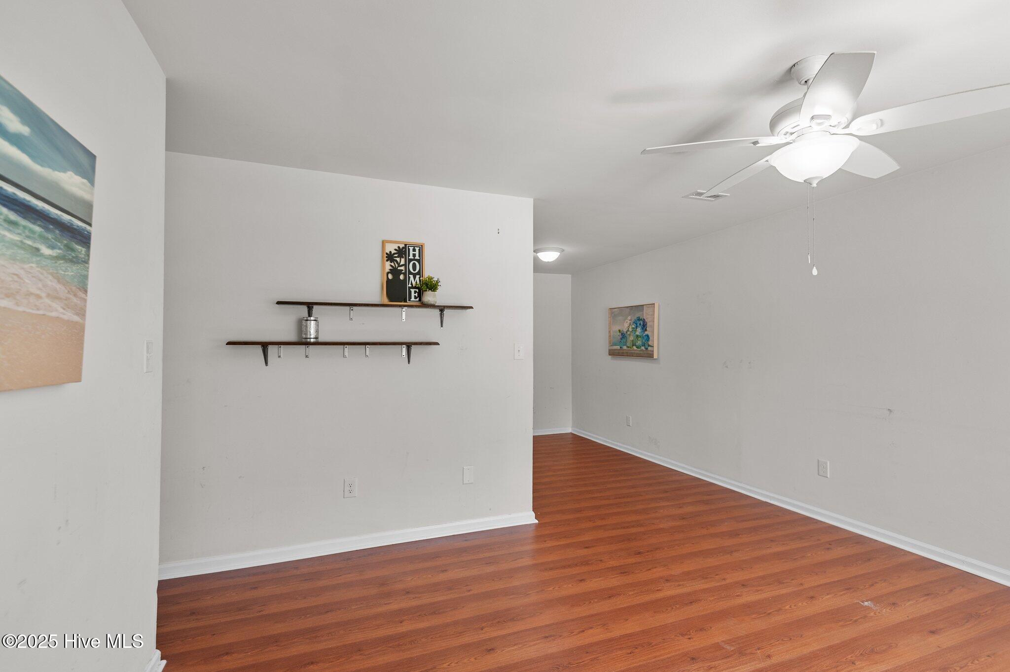 1803 Ruffleleaf Circle Property Photo 5