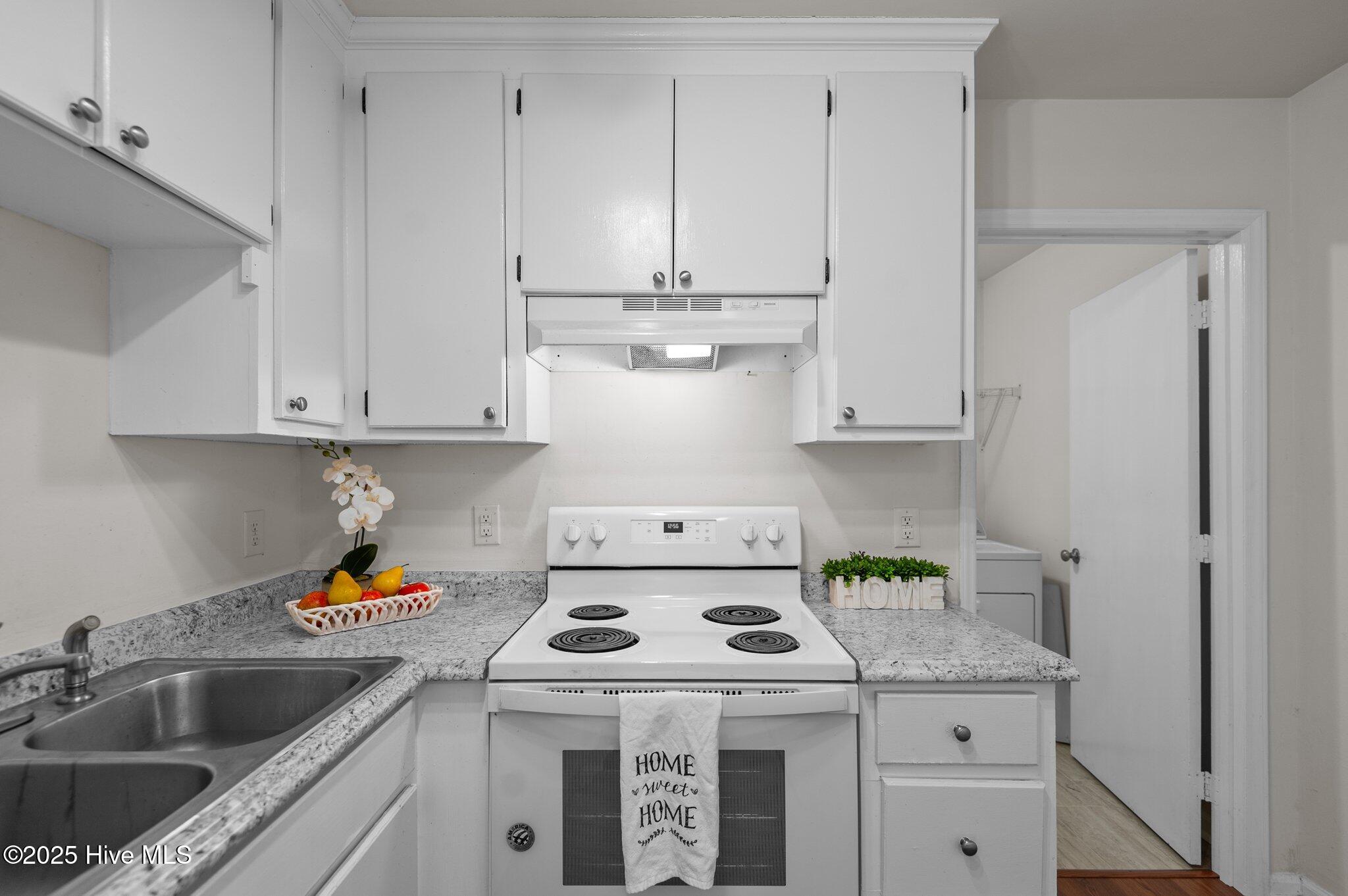1803 Ruffleleaf Circle Property Photo 14