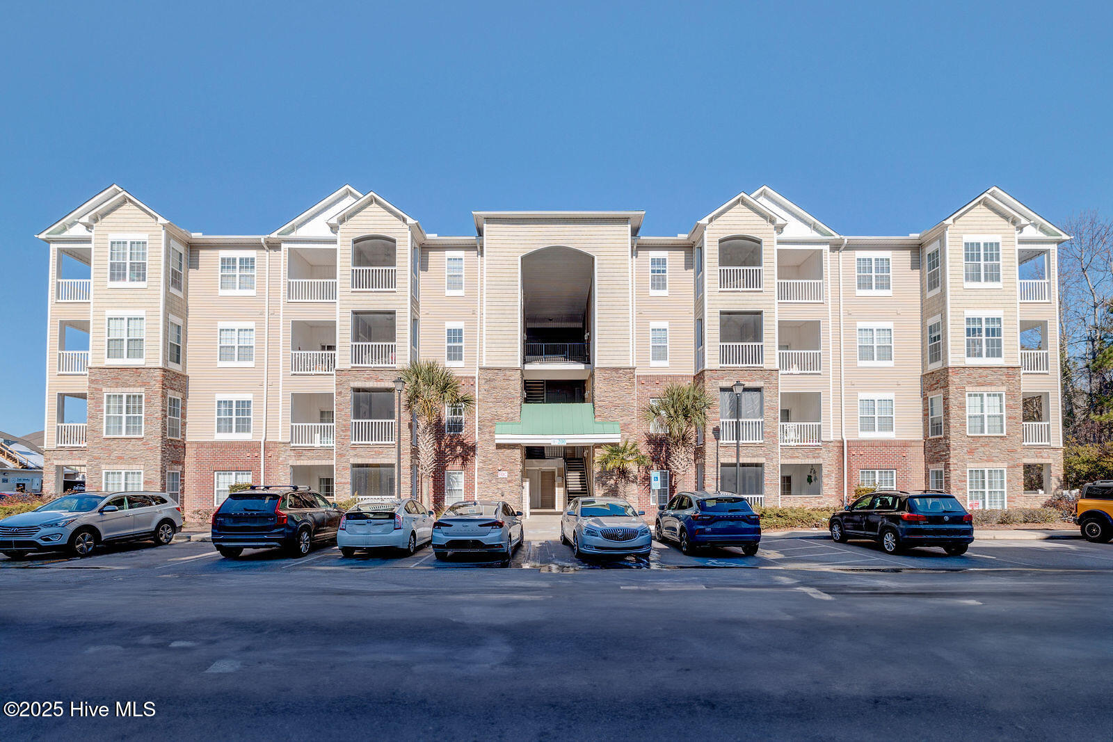 200 Gateway Condos Drive #243 Property Photo