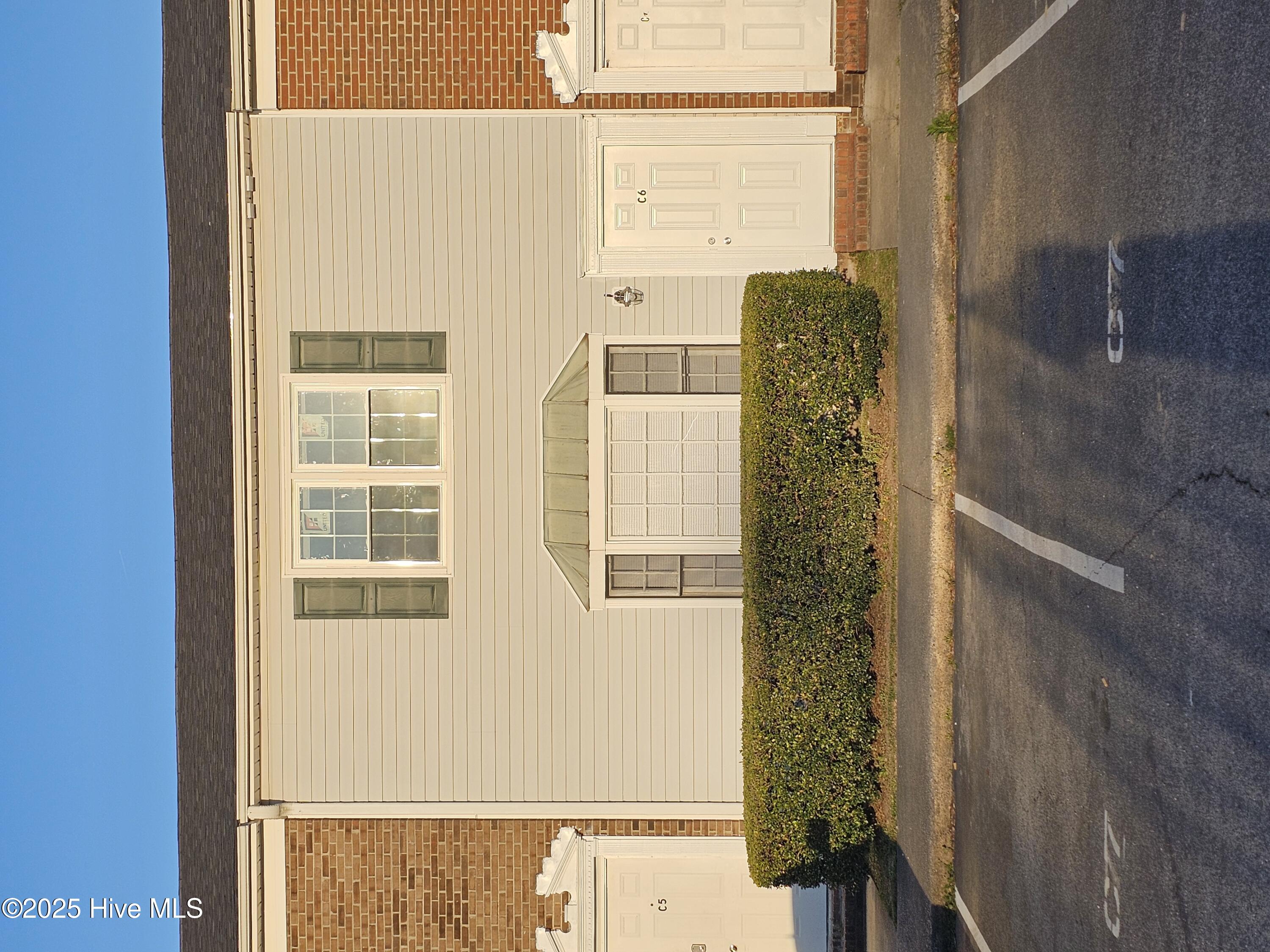 100 Kristin Drive C6 Property Photo