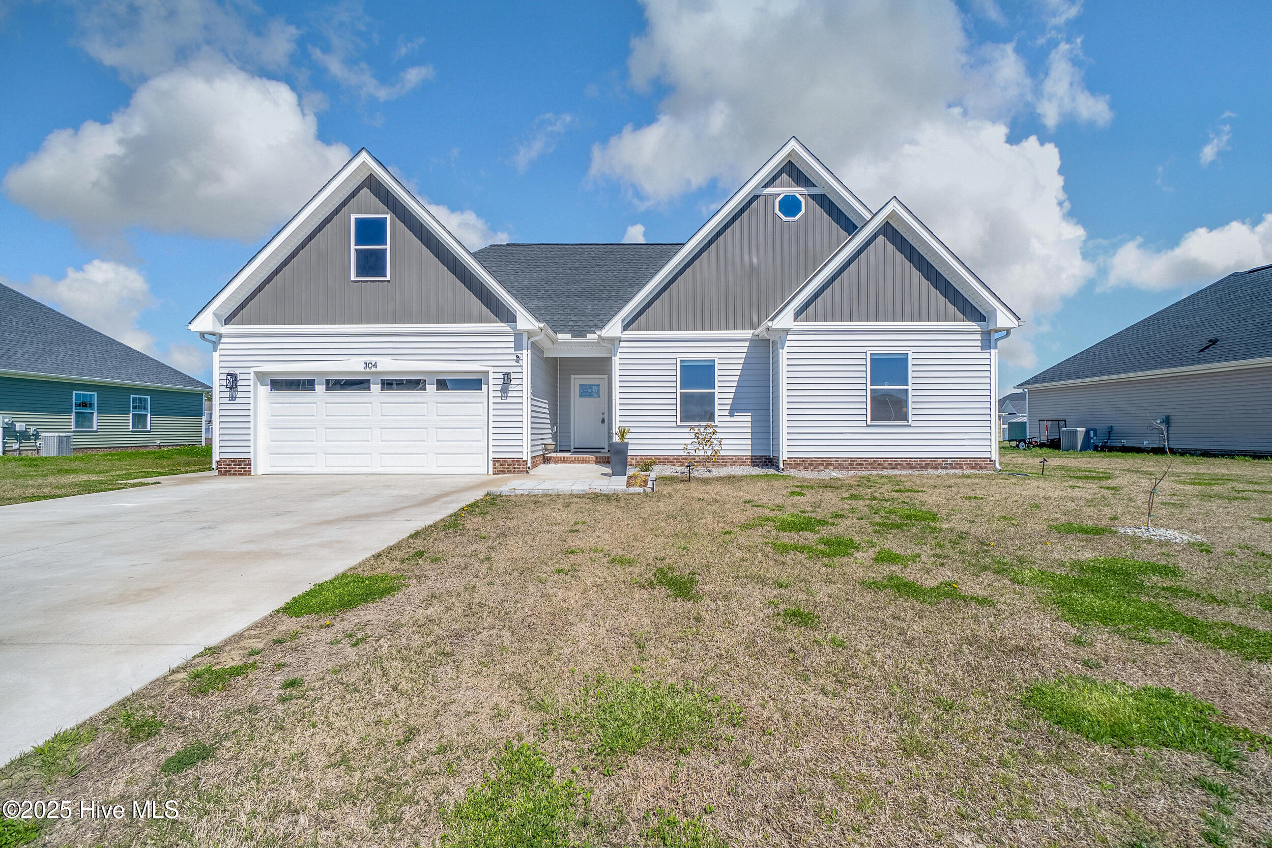 304 Sailors Way Property Photo 1