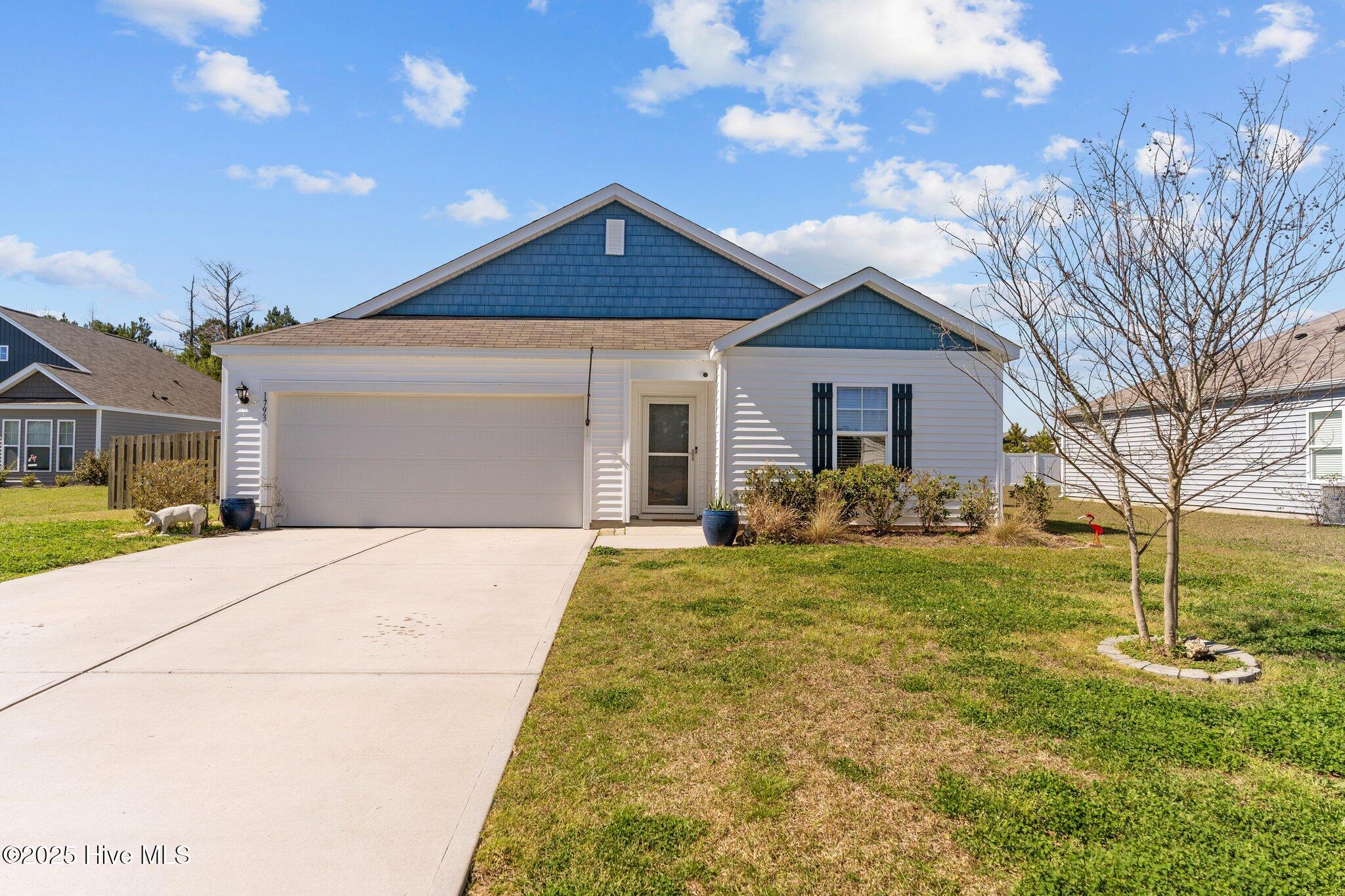 1793 W Crested Hawk Court Property Photo