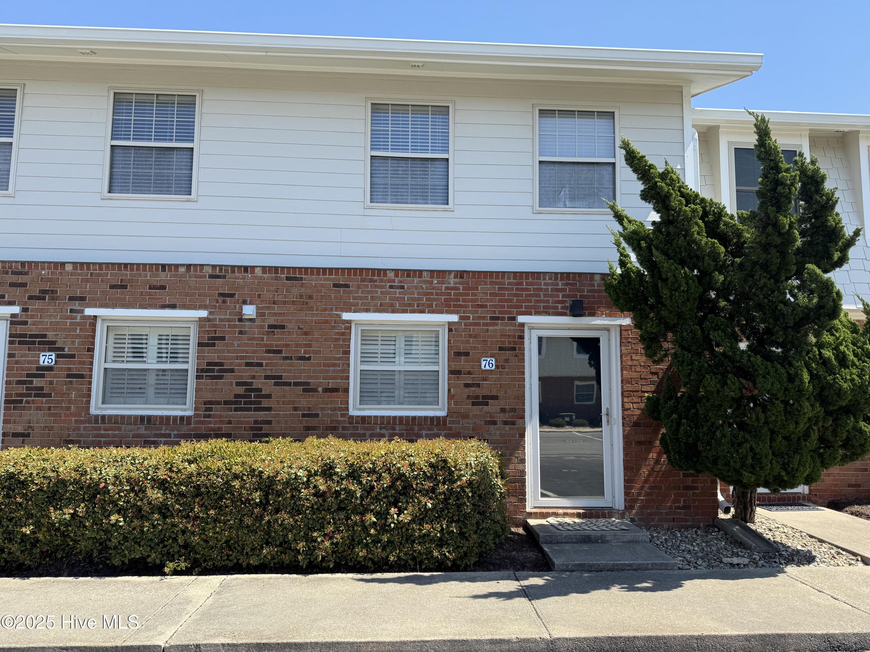 Morehead City Elem Real Estate Listings Main Image