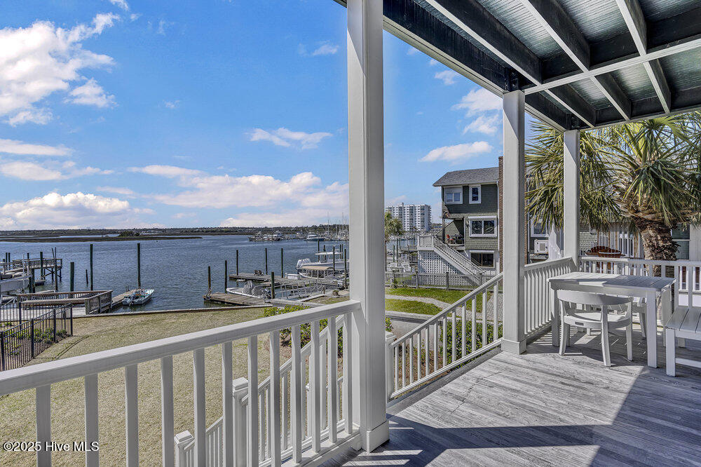 2 Island Drive Property Photo 2