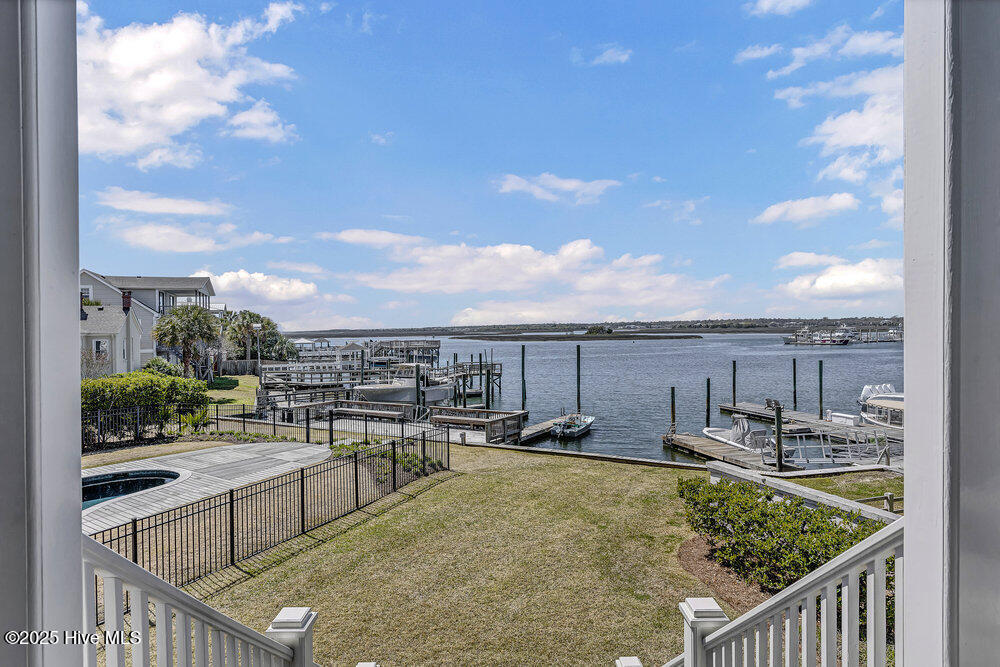 2 Island Drive Property Photo 3