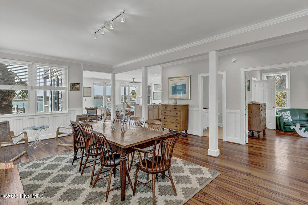 2 Island Drive Property Photo 6