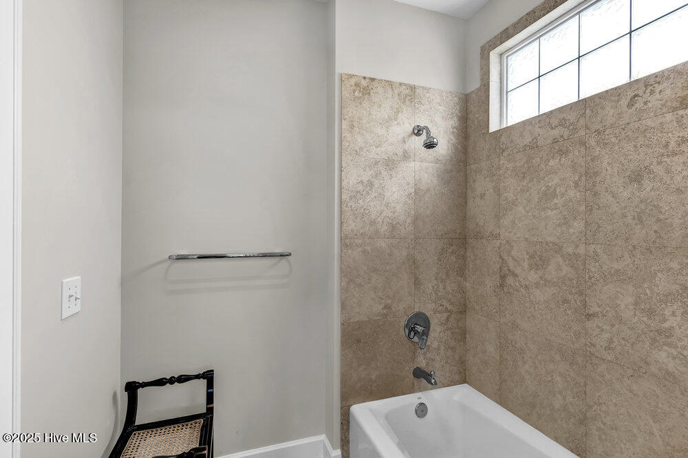 2 Island Drive Property Photo 18