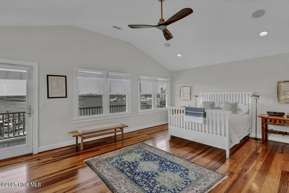 2 Island Drive Property Photo 28