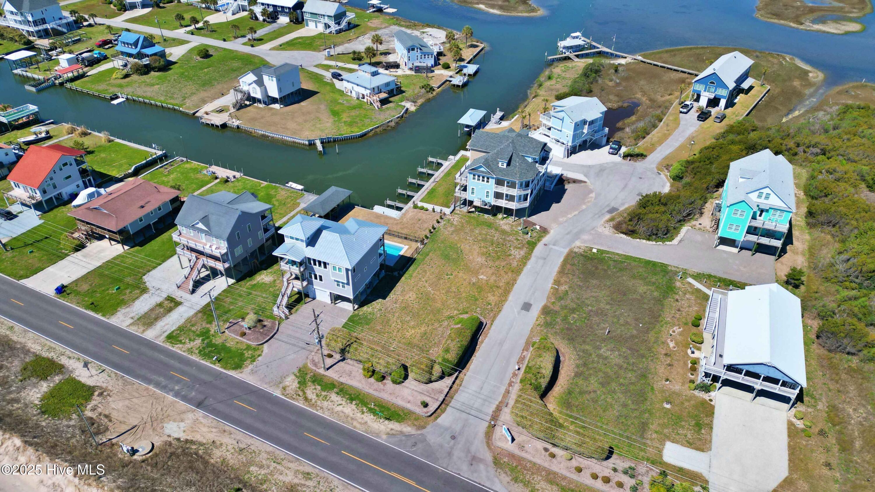 1687 New River Inlet Road Property Photo 3