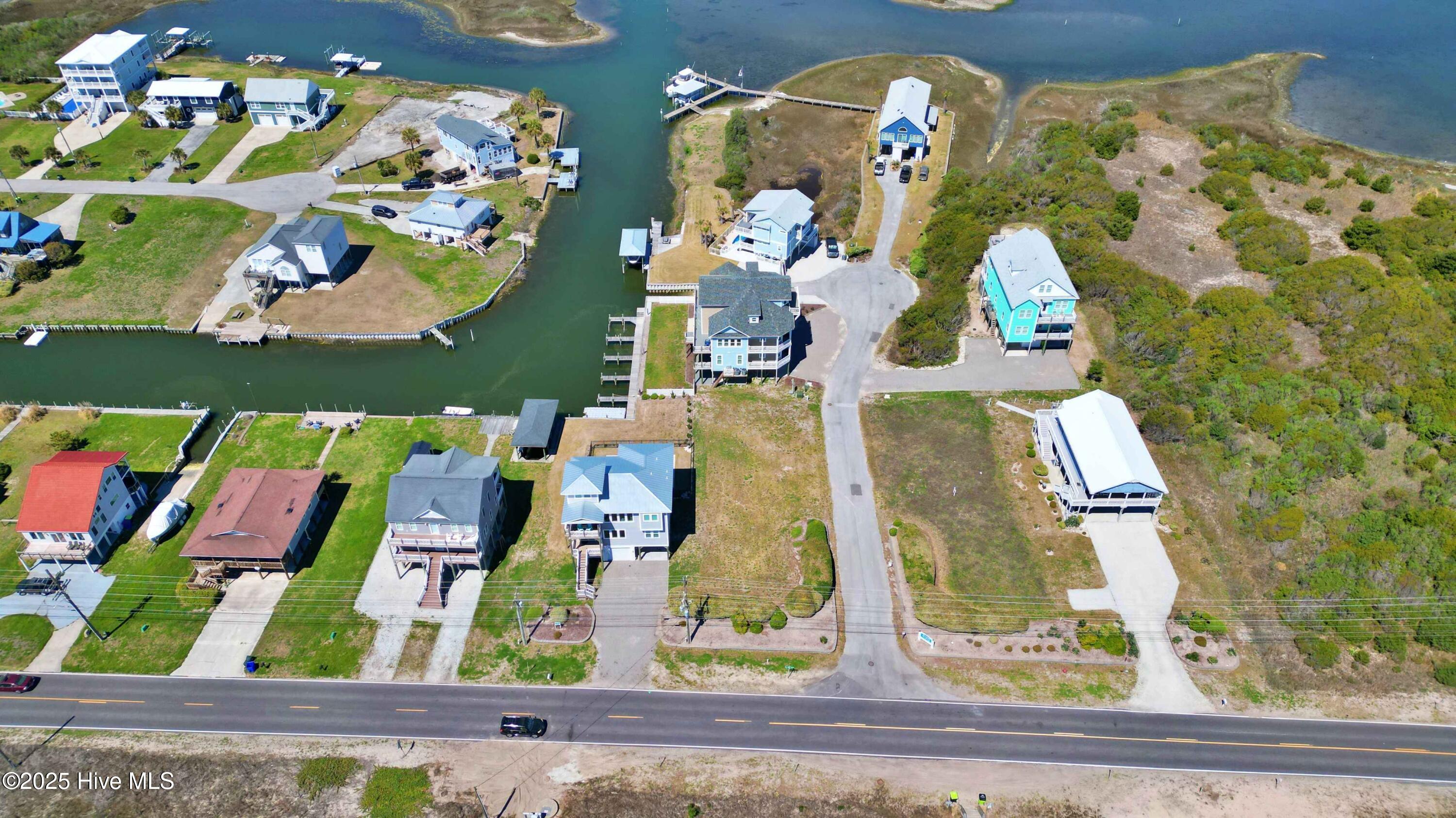 1687 New River Inlet Road Property Photo 6