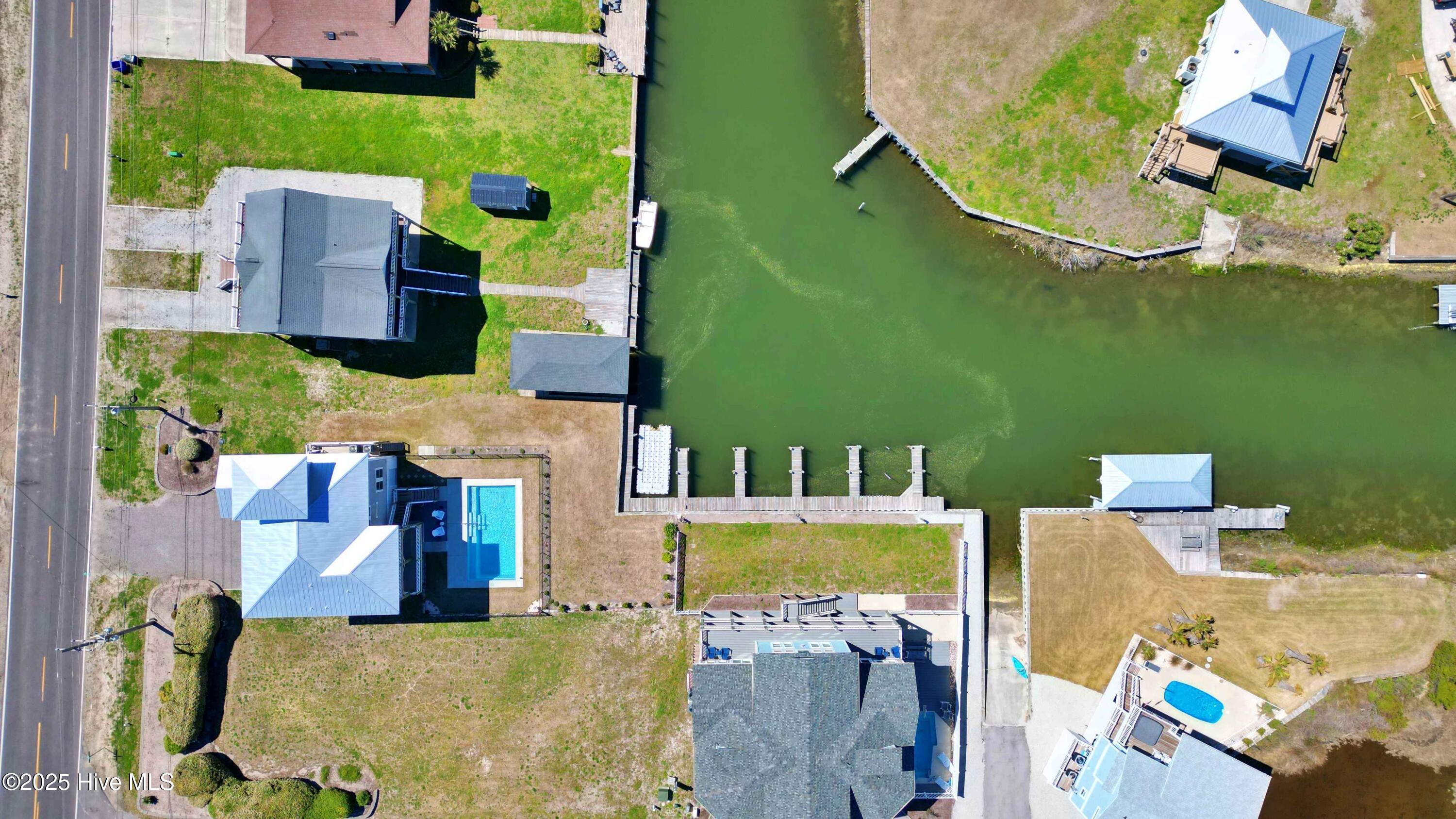 1687 New River Inlet Road Property Photo 9
