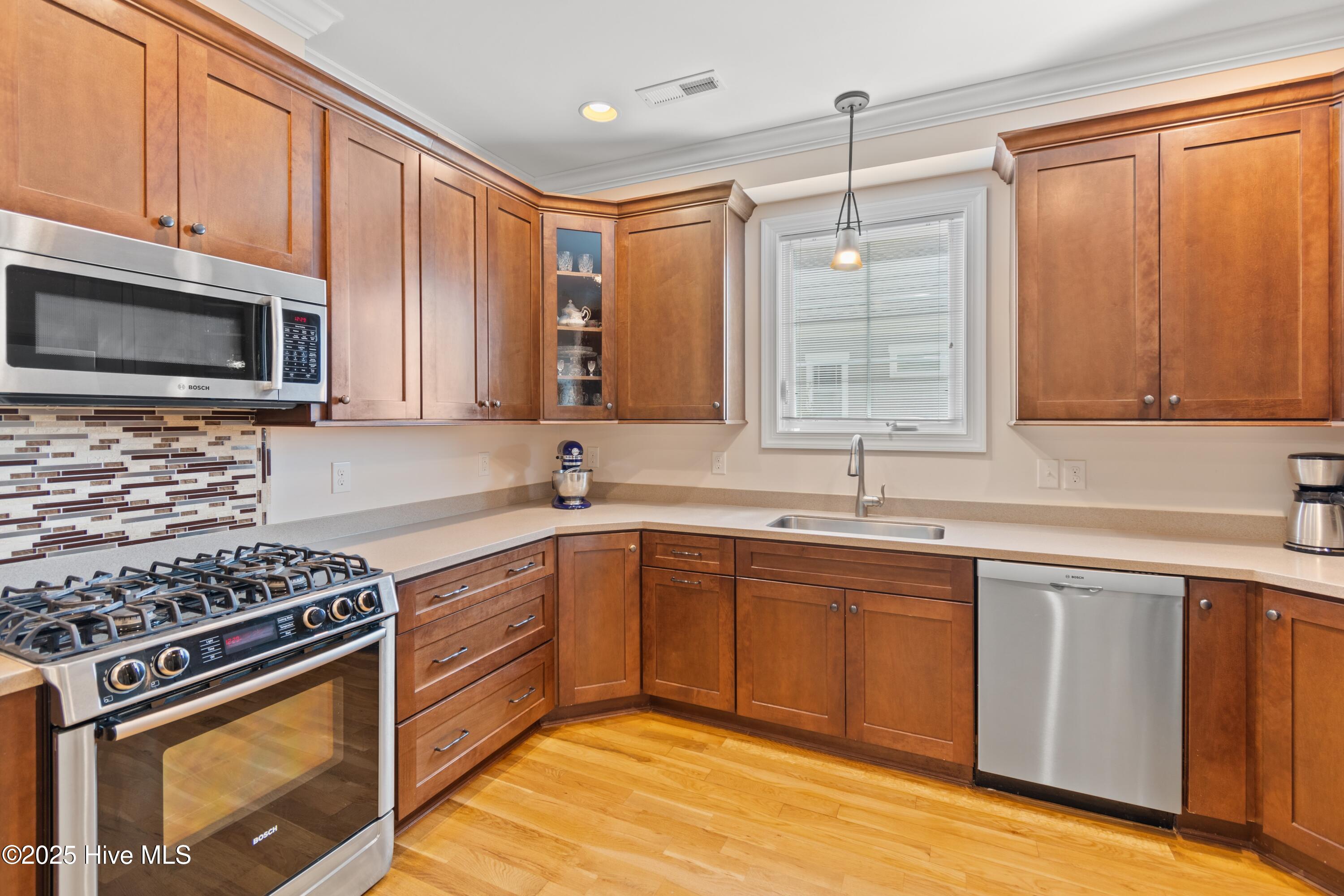 2824 Pine Forest Drive Property Photo 10