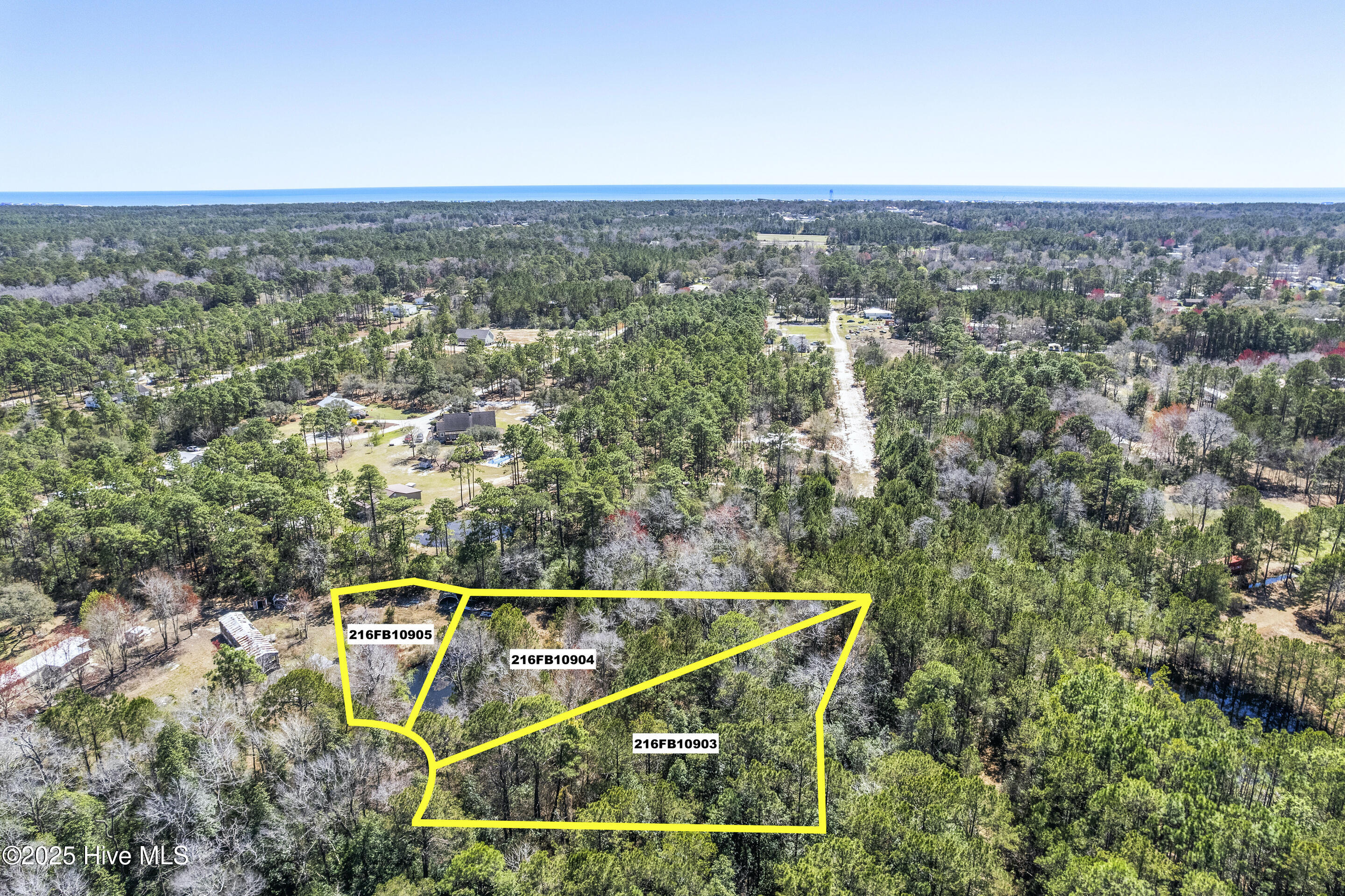 879 Boxwood Lane Property Photo 17