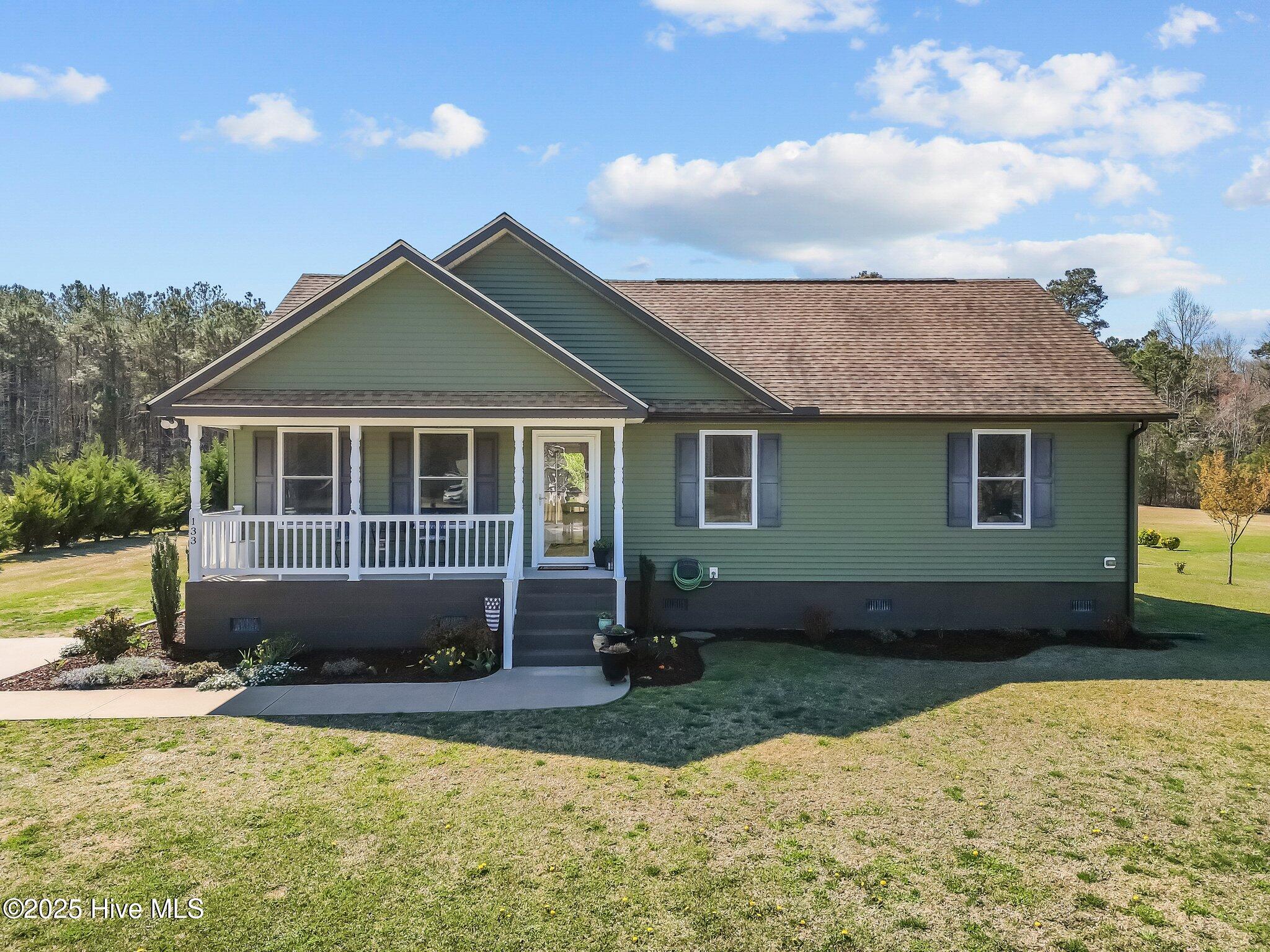 133 Lloyds Lane Property Photo